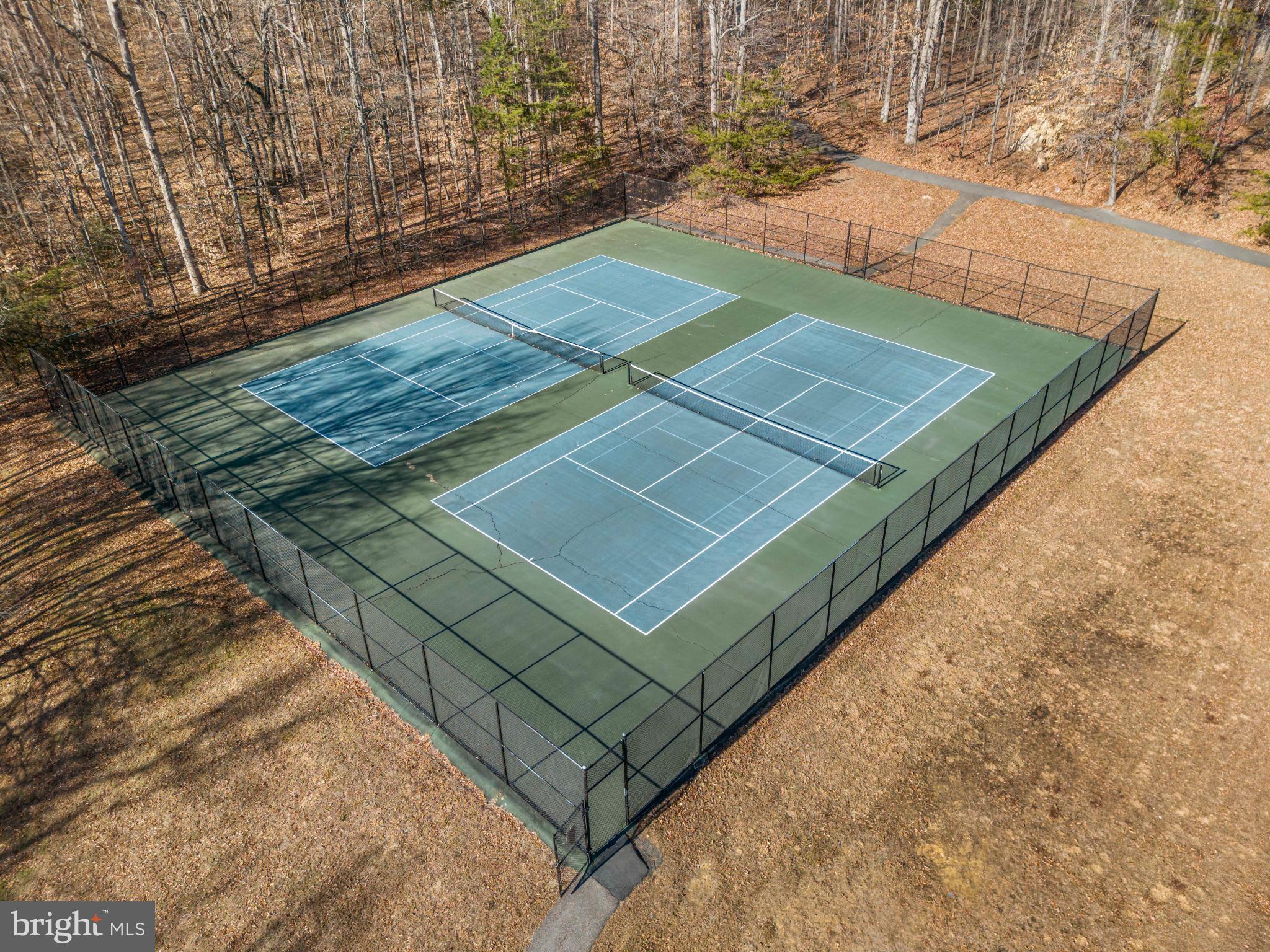 NEWINGTON COMMONS - Residential