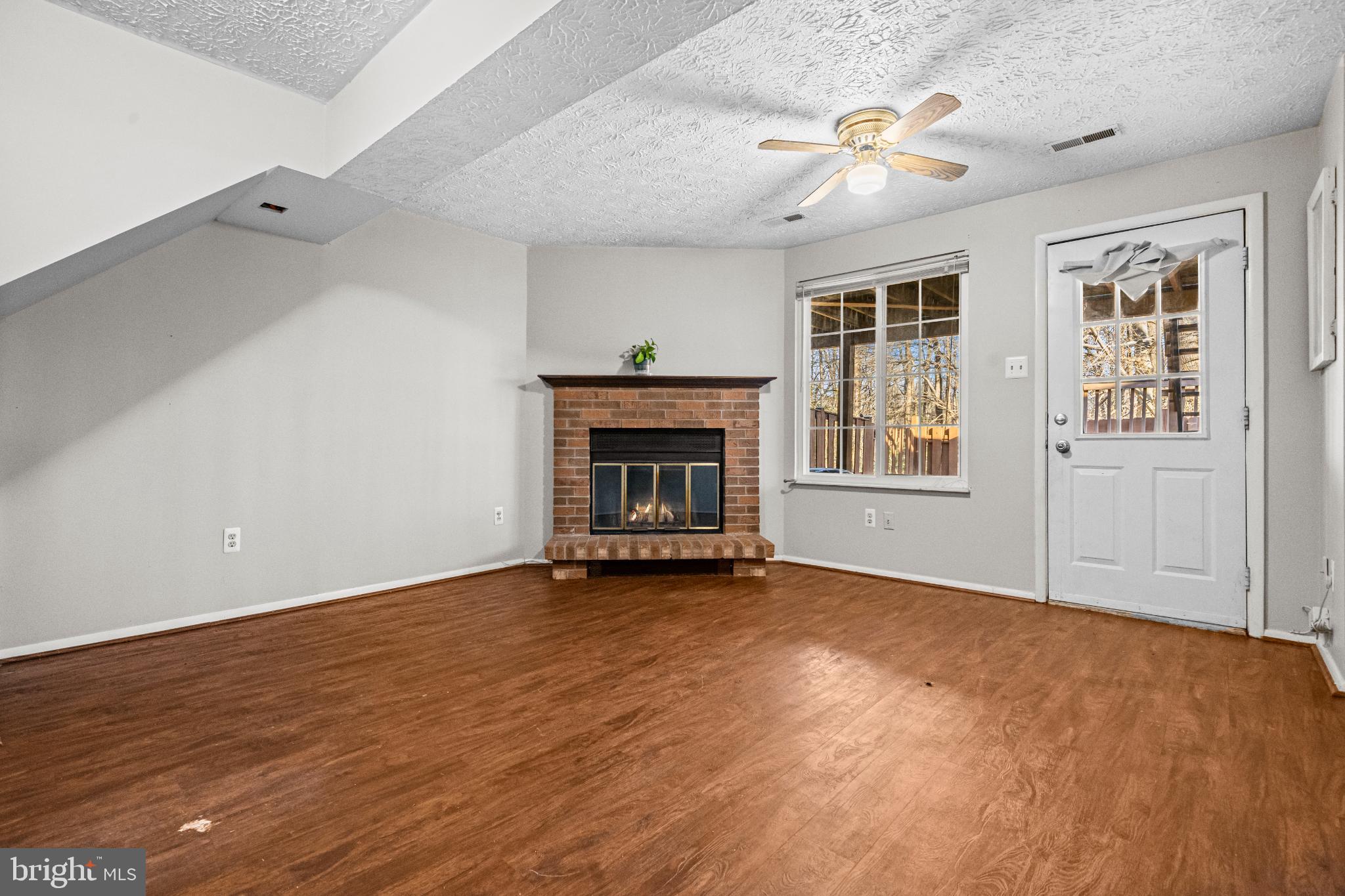 NEWINGTON COMMONS - Residential