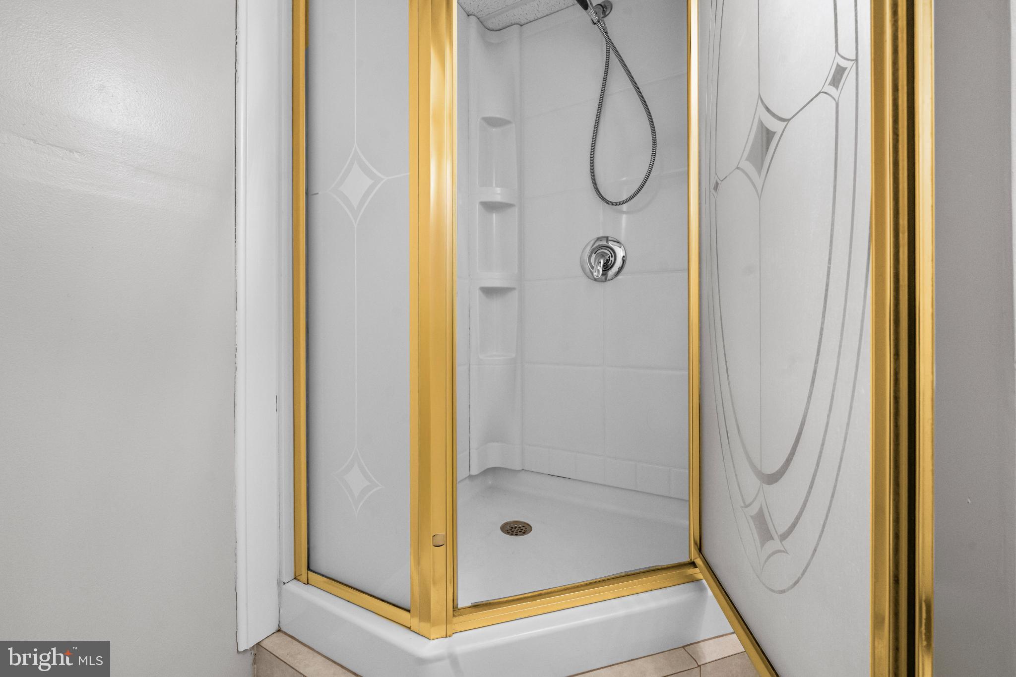 NEWINGTON COMMONS - Residential