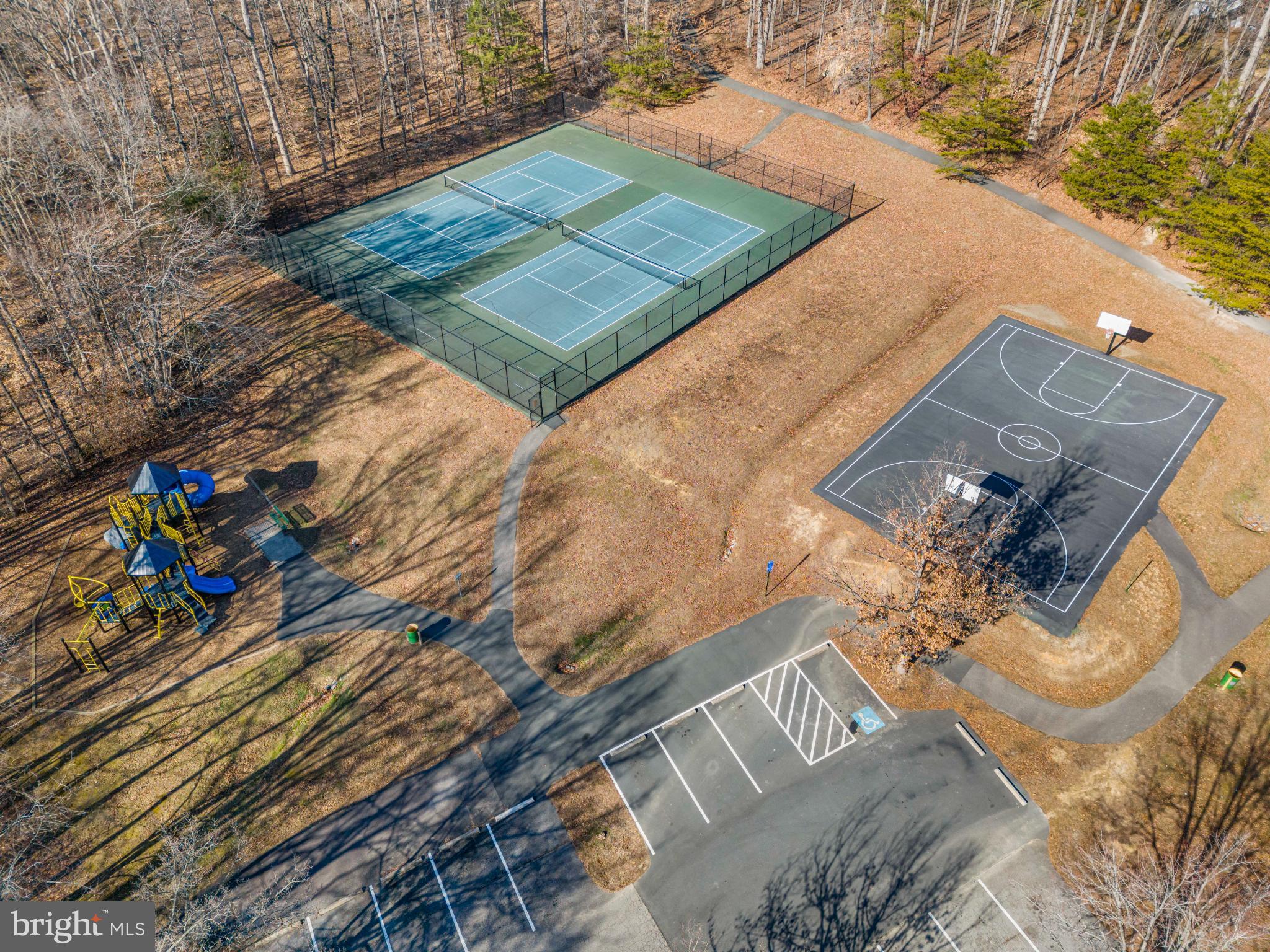 NEWINGTON COMMONS - Residential