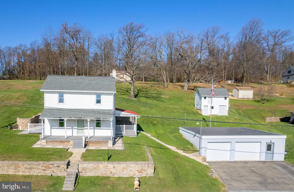 Photo of 4470 WHITE OAK RD, PARADISE, PA 17562 (MLS # PALA2027738)