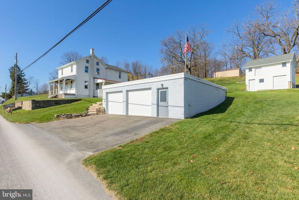 Photo of 4470 WHITE OAK RD, PARADISE, PA 17562 (MLS # PALA2027738)