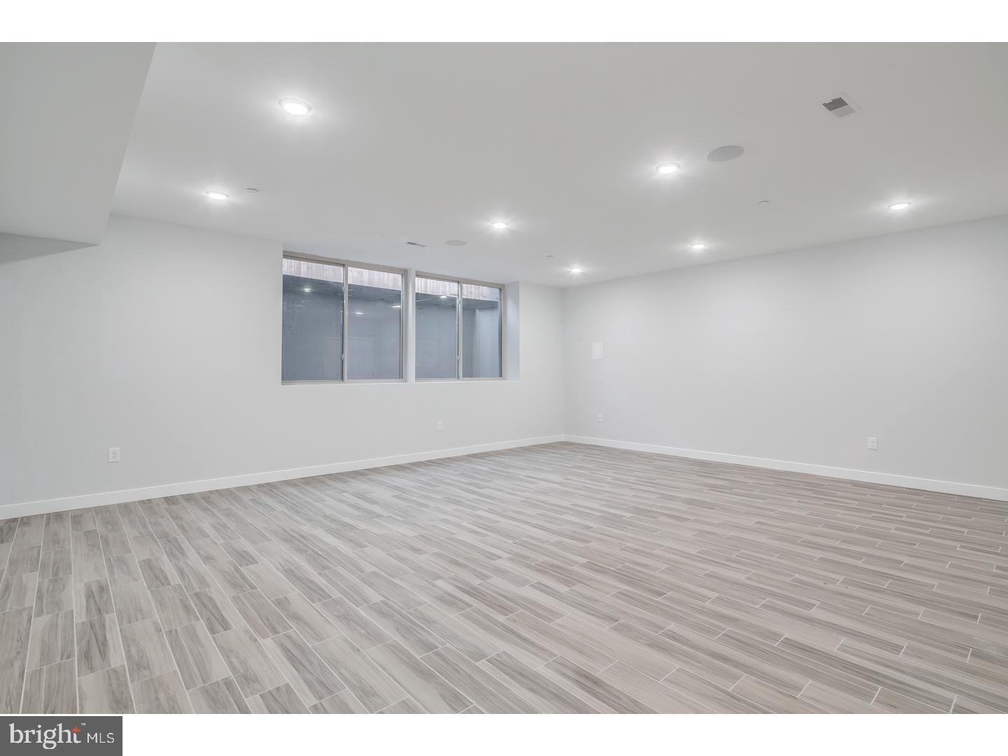 LUDLOW - Residential Lease