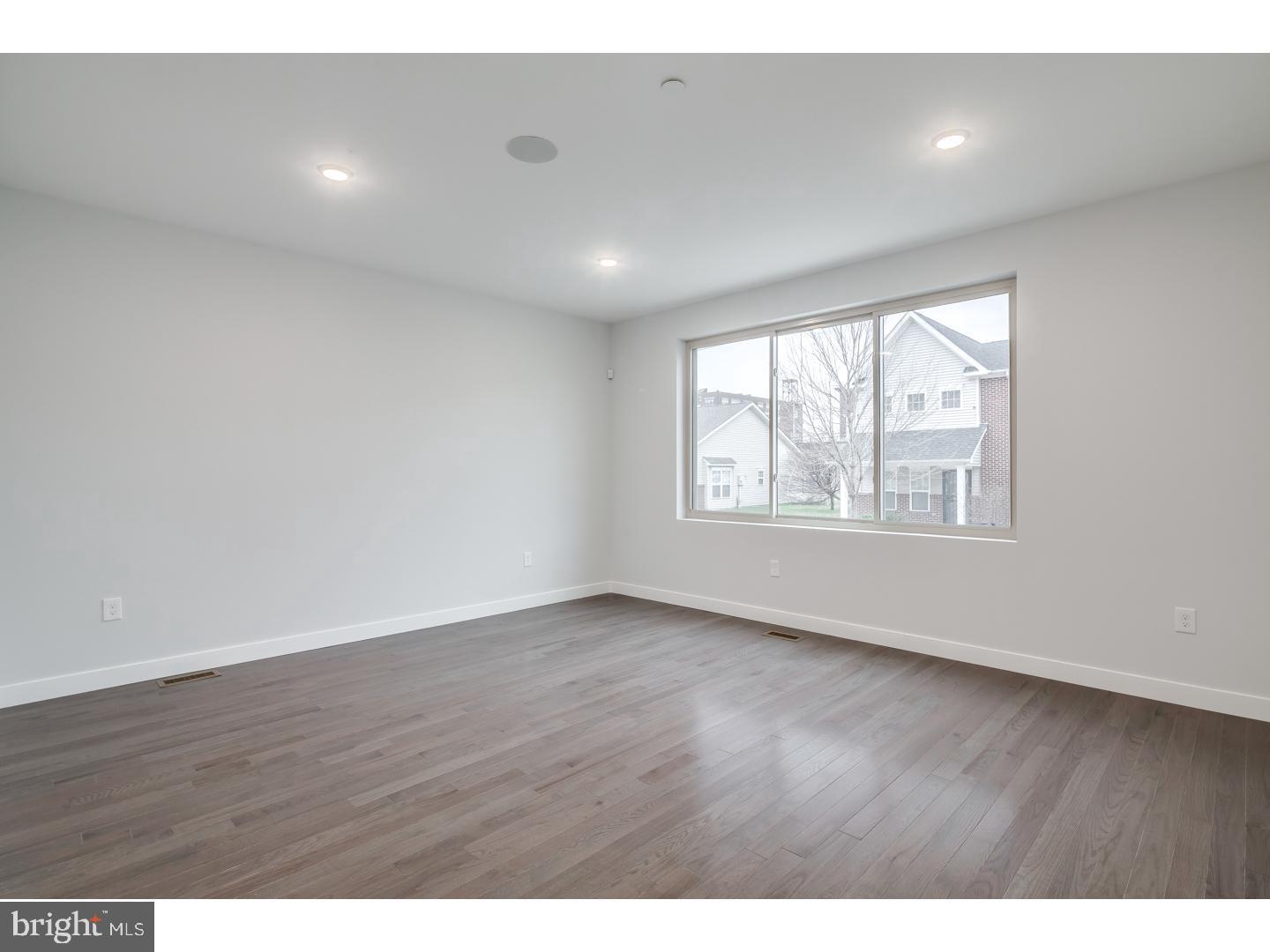 LUDLOW - Residential Lease
