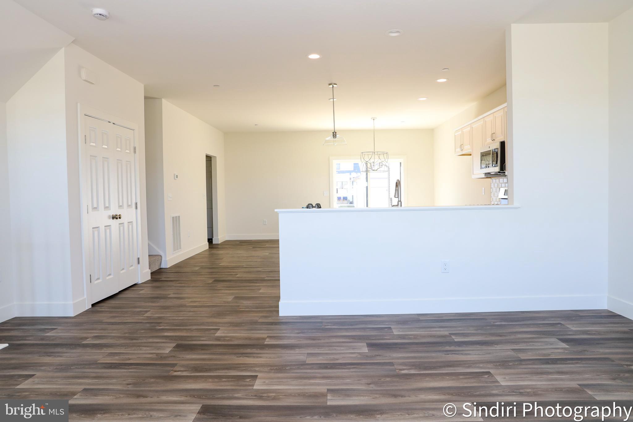 MADISON COURT - Residential Lease