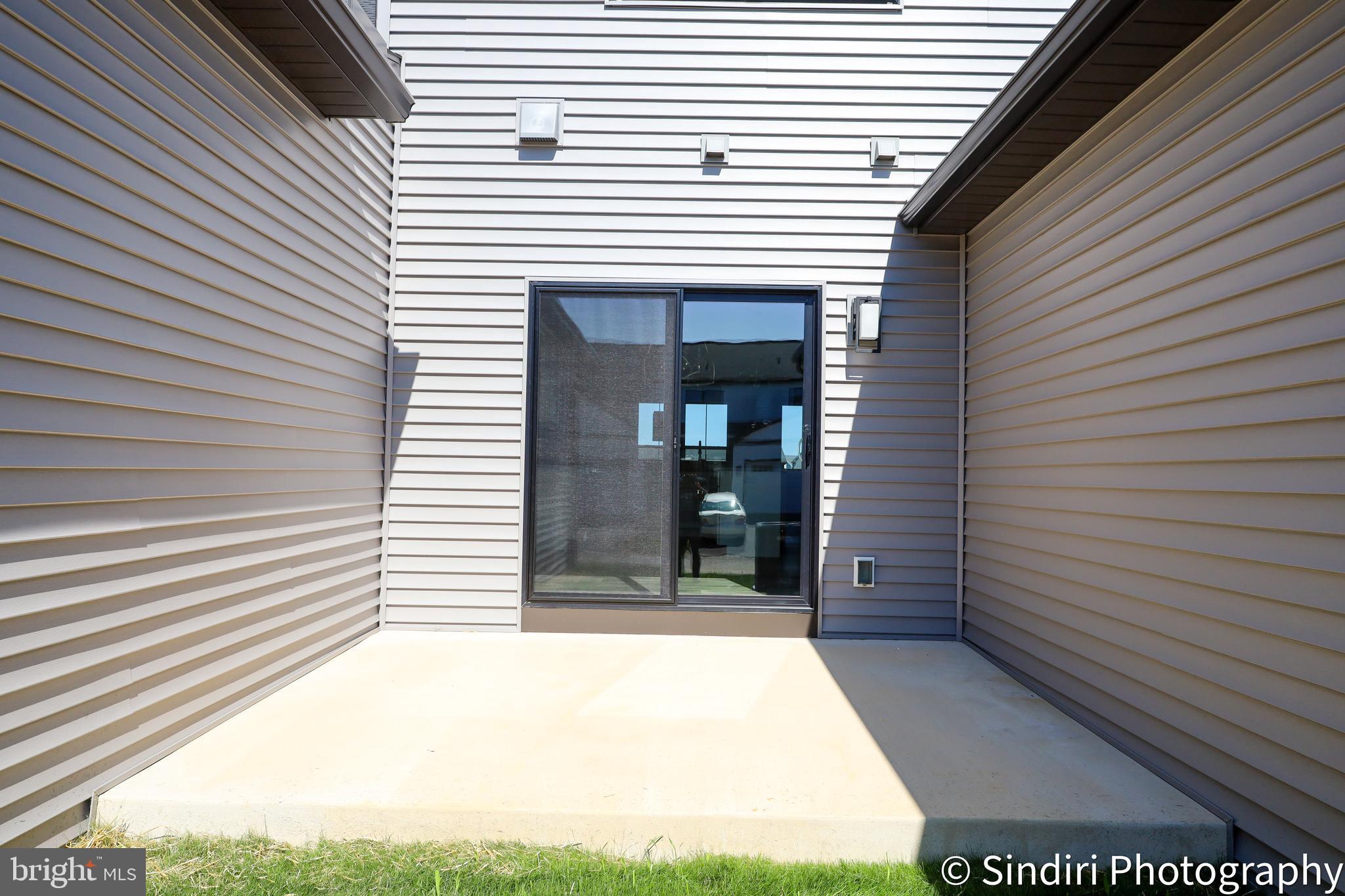 MADISON COURT - Residential Lease