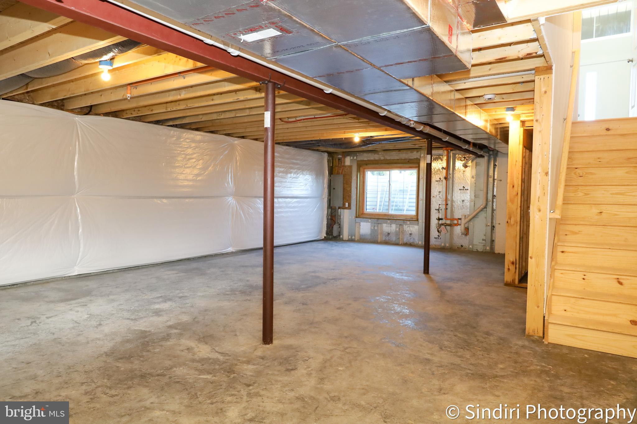 MADISON COURT - Residential Lease