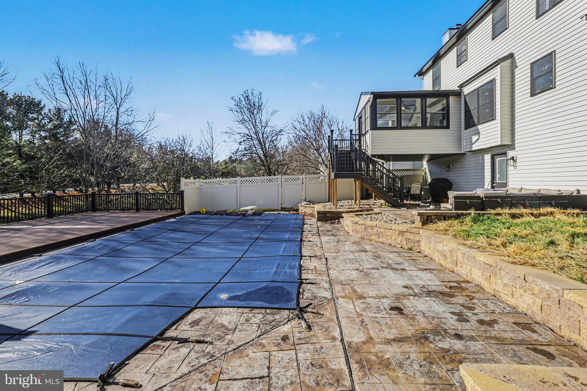 SUNNY HILL FARMS - Residential