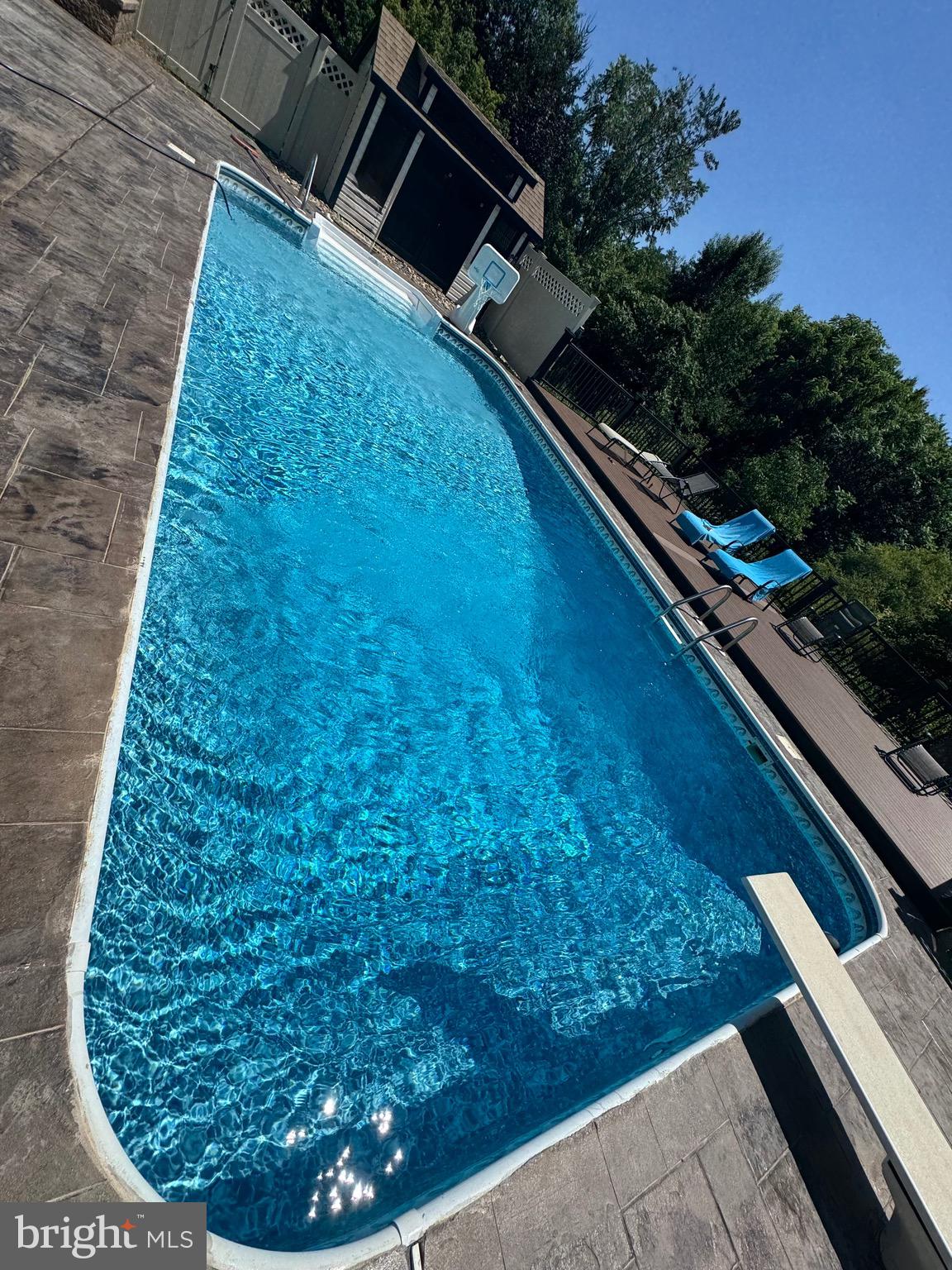 SUNNY HILL FARMS - Residential