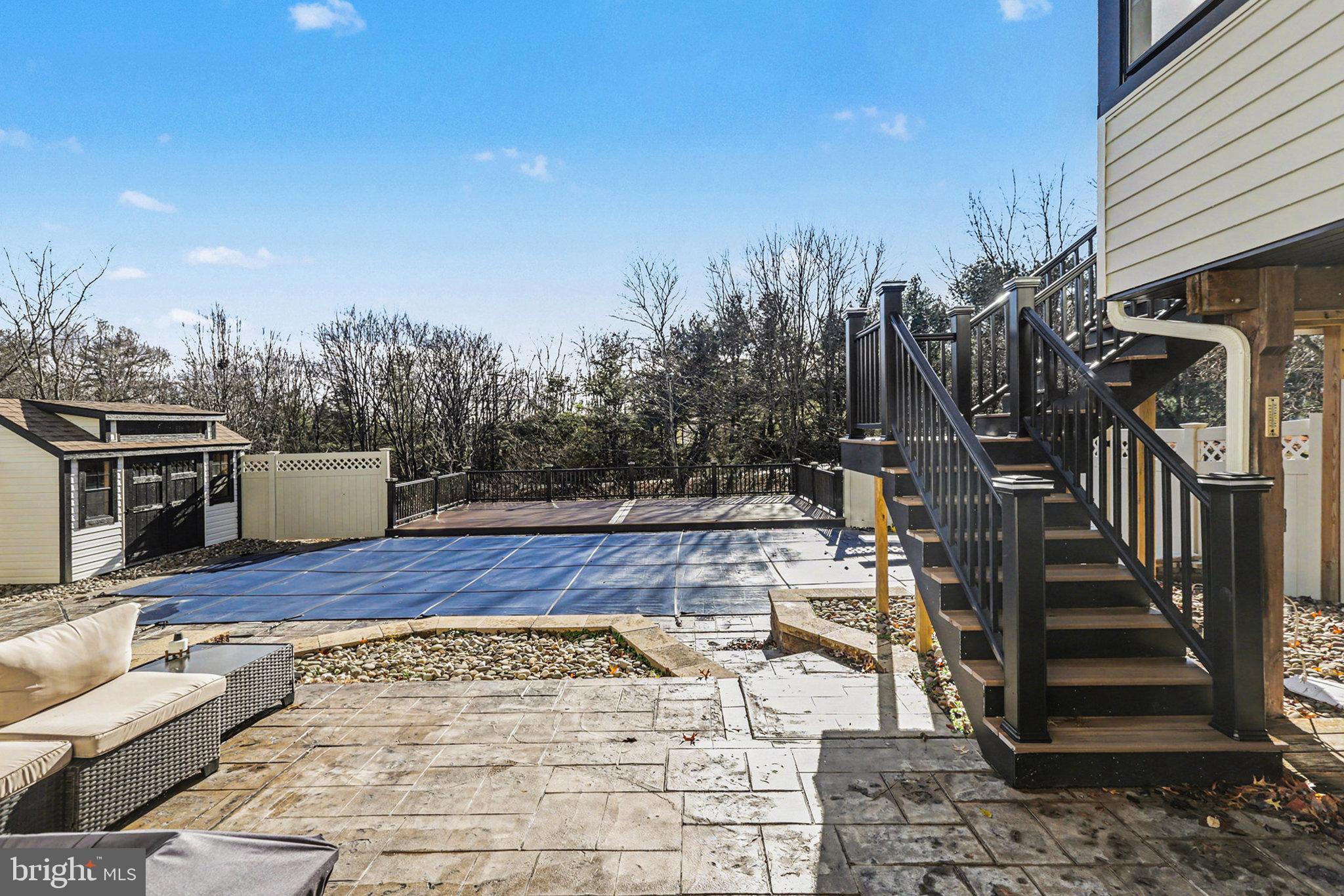 SUNNY HILL FARMS - Residential