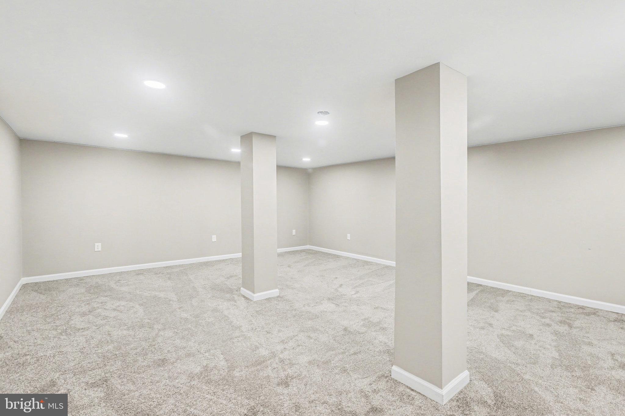 SUNNY HILL FARMS - Residential