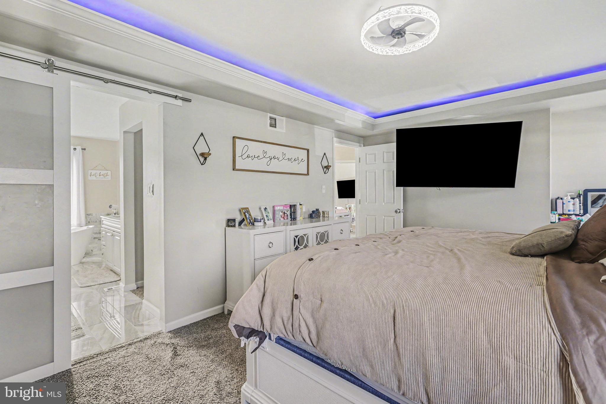 SUNNY HILL FARMS - Residential