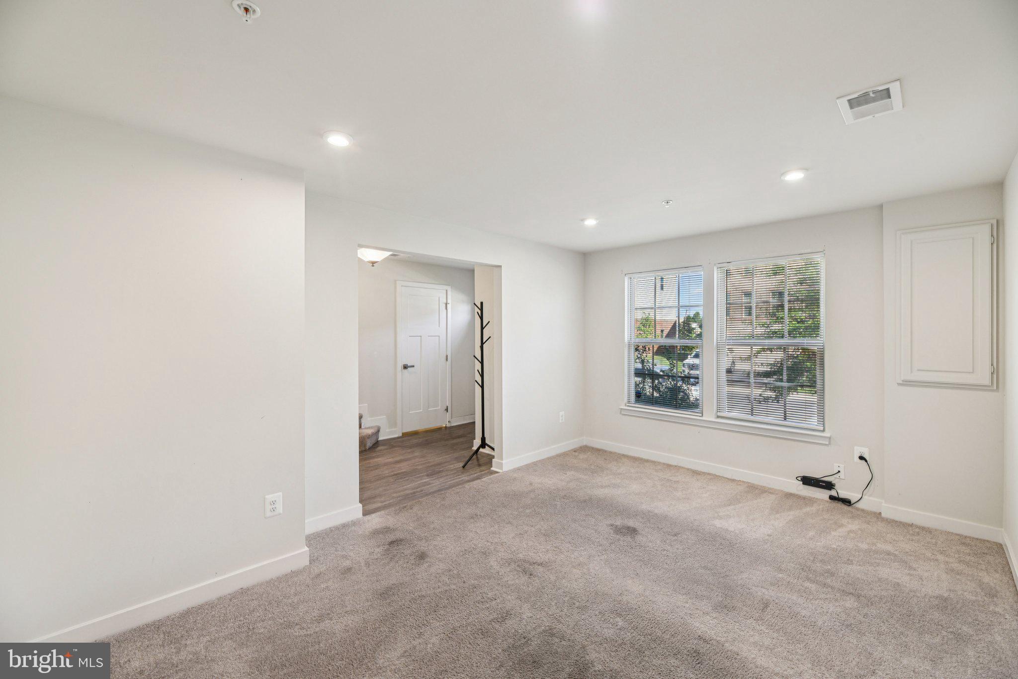 NORBOURNE PARK - Residential