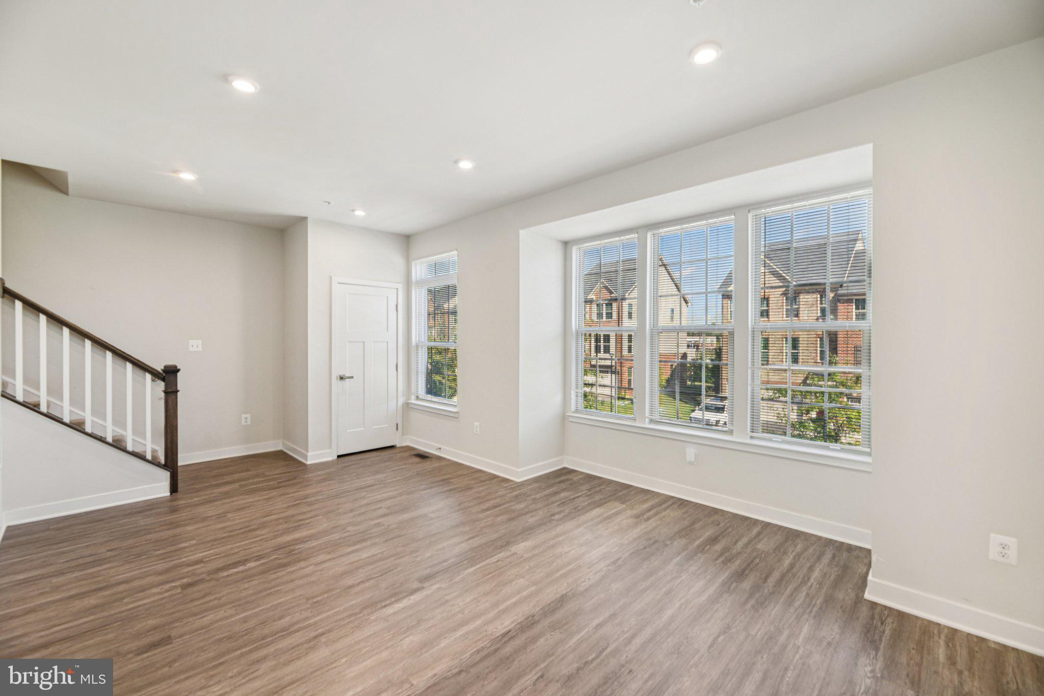 NORBOURNE PARK - Residential