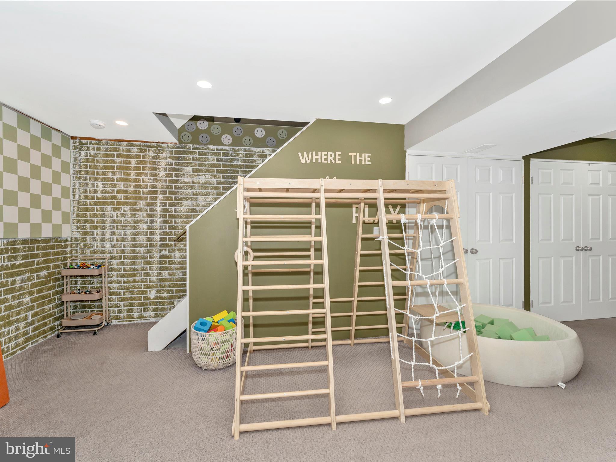 VILLAGE OF TALL OAKS - Residential