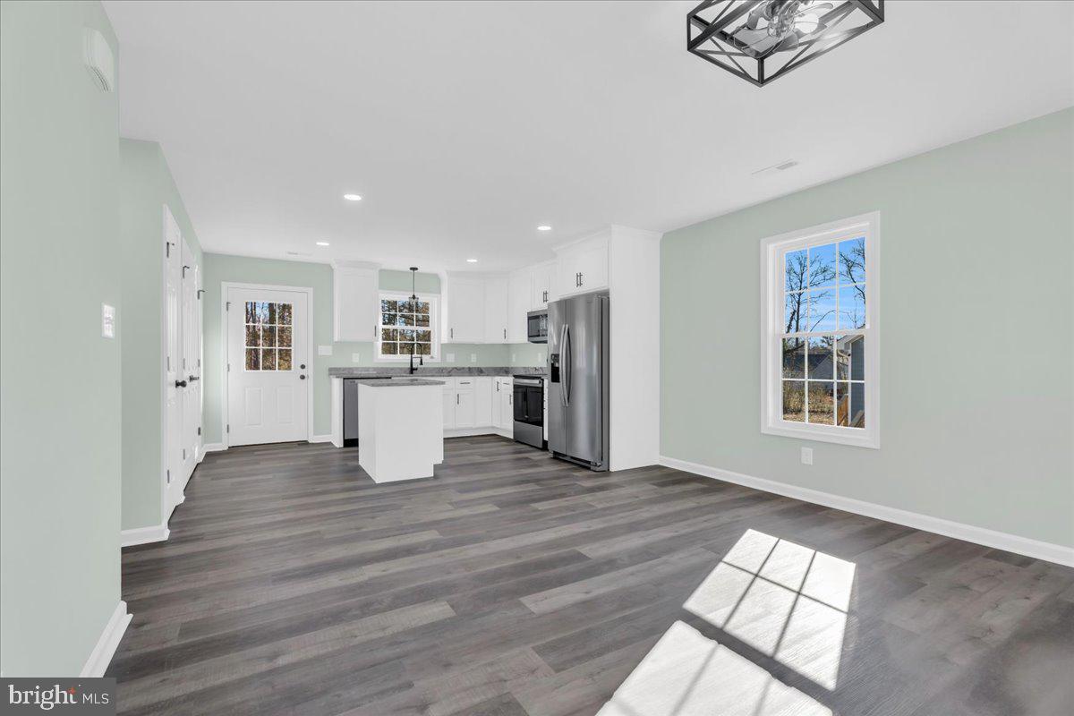 DUPONT ANNEX - Residential