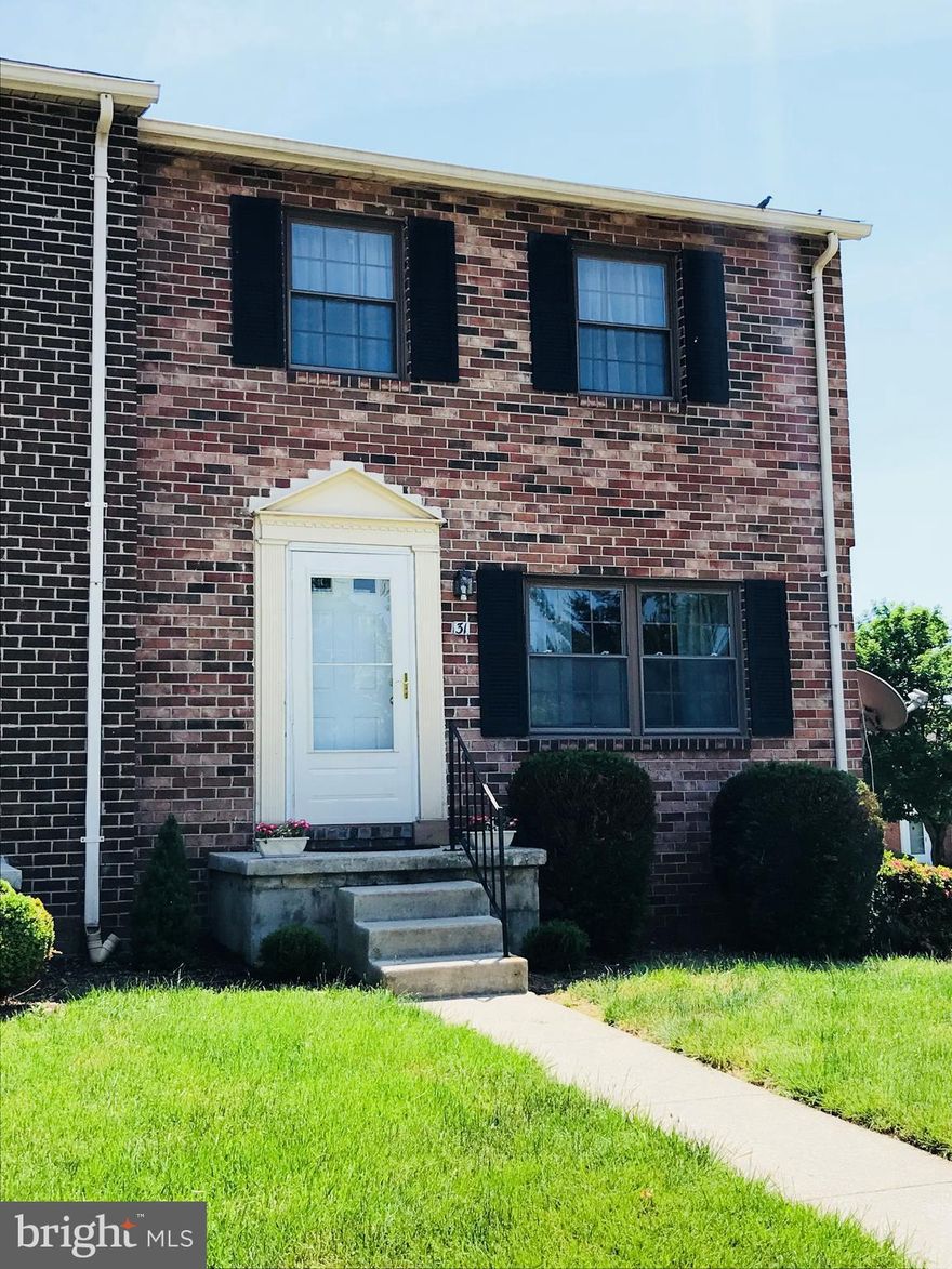 WELCOME HOME!  Spacious and clean end home in Broadfield ready for your personal touches!  Home has natural light, hardwood floors on main level, stainless steel appliances, and new carpet. Partially finished lower level with half bath, workshop/laundry room and walkout access to the fenced yard.  Conveniently located close to major highways & shopping.  Property sold "as is" but in good condition