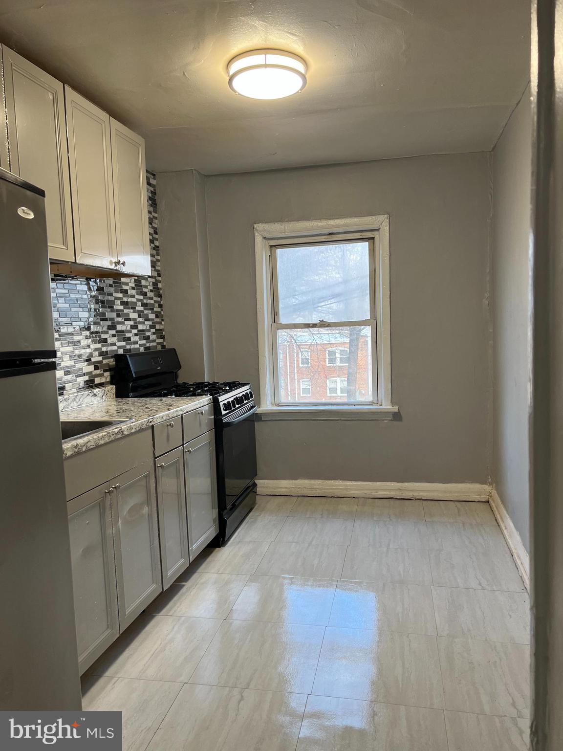 CURTIS BAY - Residential Lease