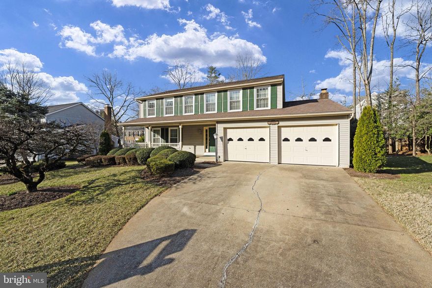 Nestled in the sought-after community of Montclair, this charming and well-maintained home is a rare find! With clear pride of ownership the home just needs updating and this 4-bedroom, 2.5-bathroom home offers plenty of space for the whole family. Situated on a beautifully landscaped lot, it boasts a welcoming curb appeal and a serene backyard setting. The kitchen and family room seamlessly flow together, leading to a spacious back deck—perfect for enjoying breathtaking sunsets and peaceful evenings under the stars. While the basement remains unfinished, it offers endless possibilities to customize and create the space of your dreams and tons of storage space. Recent updates include new windows and sliding glass door, enhancing both energy efficiency and aesthetics.
Beyond the home, Montclair’s vibrant community offers a lifestyle like no other. Enjoy access to top-tier amenities, including a scenic lake, golf course, tennis courts, walking trails, and tot lots for the little ones. Whether you’re looking for outdoor adventures or a close-knit neighborhood feel, Montclair has it all. Don’t miss this incredible opportunity—schedule your tour today and experience everything this exceptional home and community have to offer!