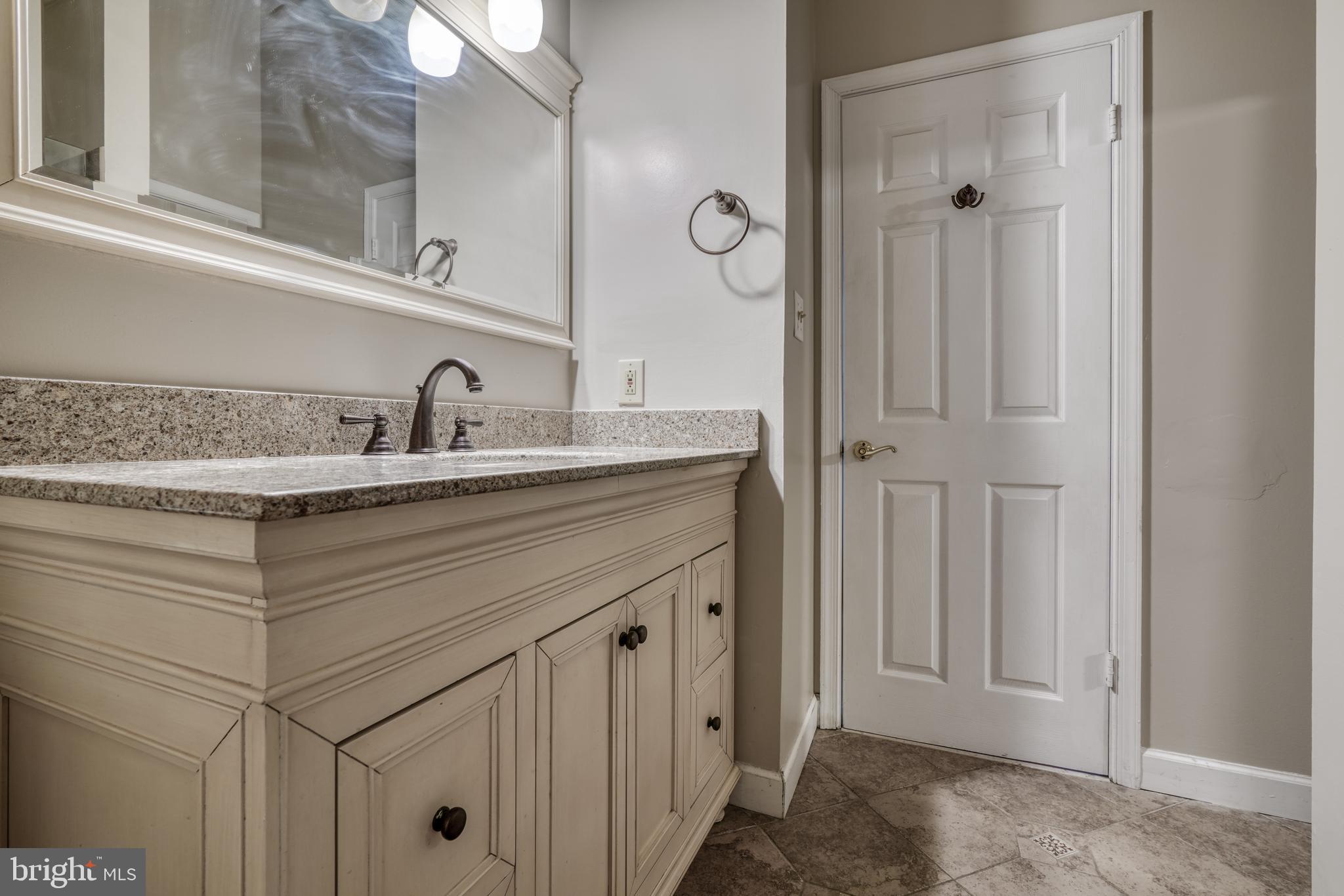 CANTON - Residential Lease