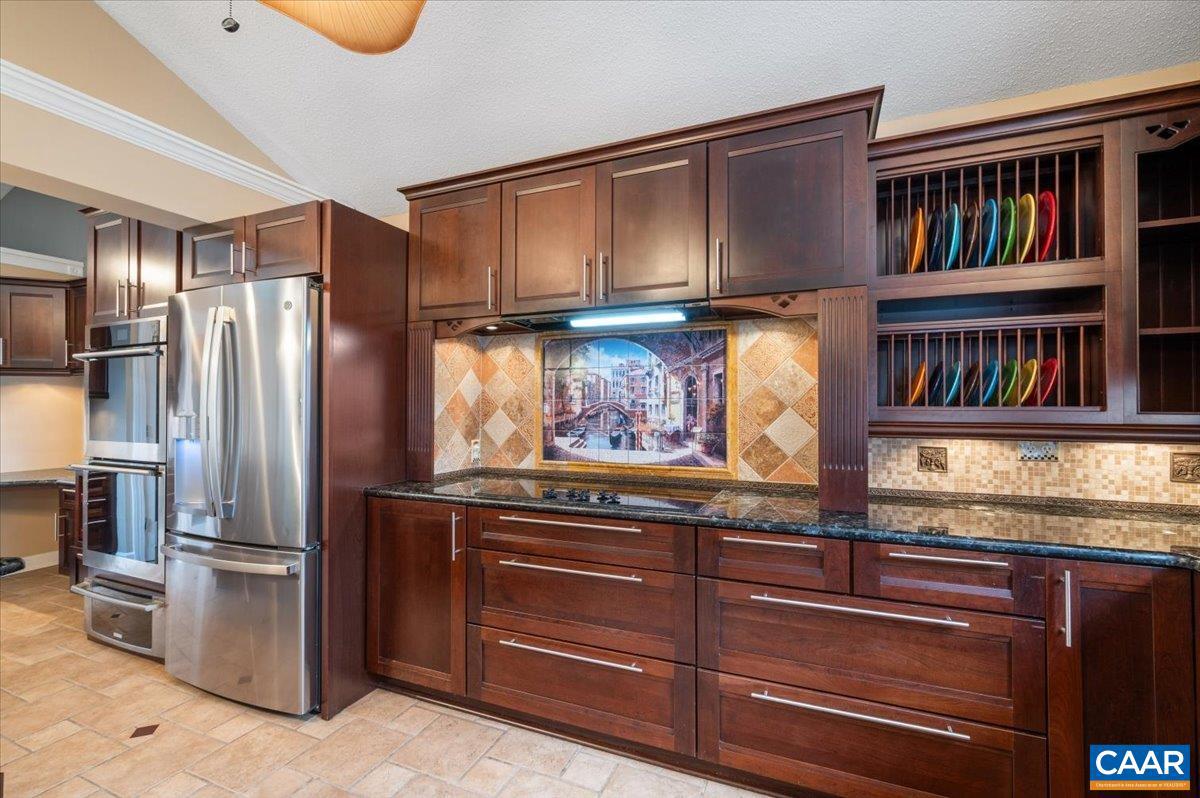 FOXWOOD - Residential