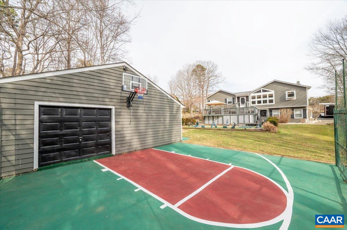 FOXWOOD - Residential