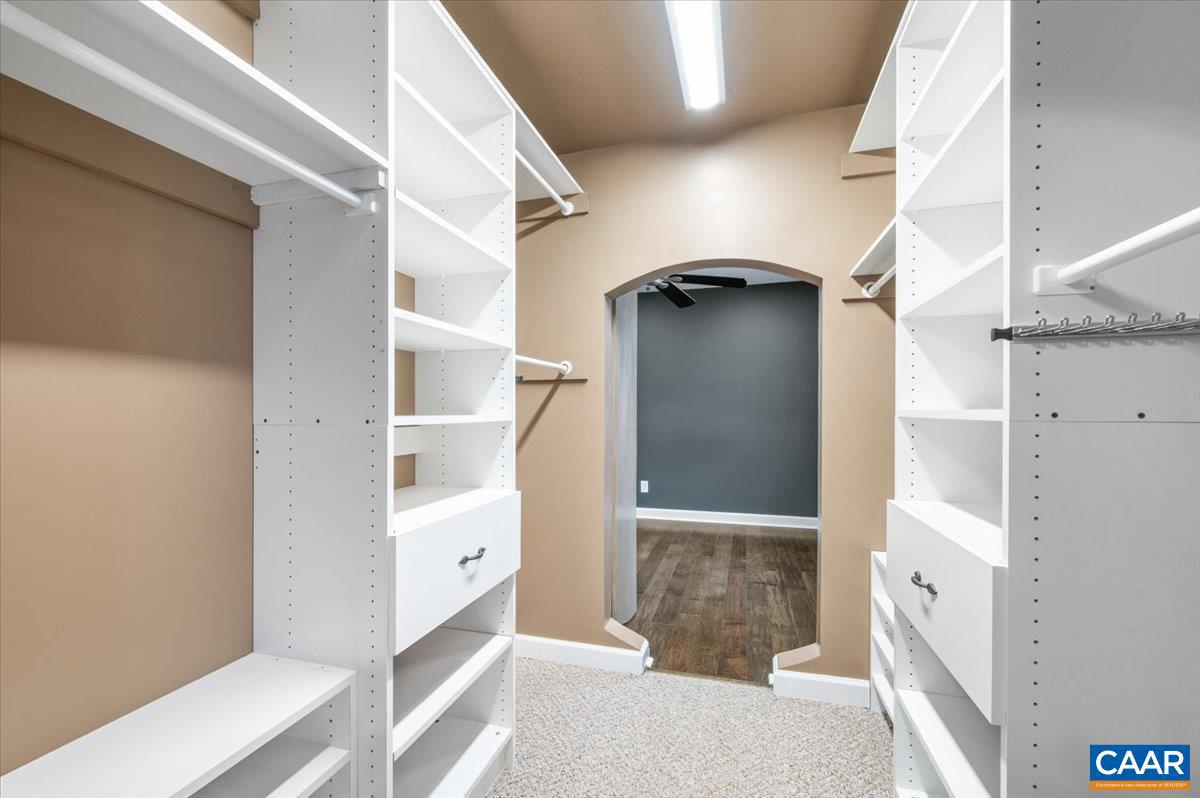 FOXWOOD - Residential