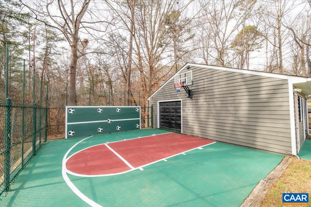 FOXWOOD - Residential