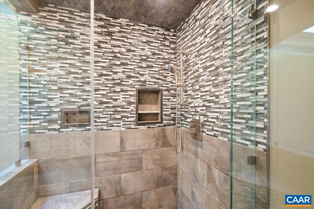 FOXWOOD - Residential