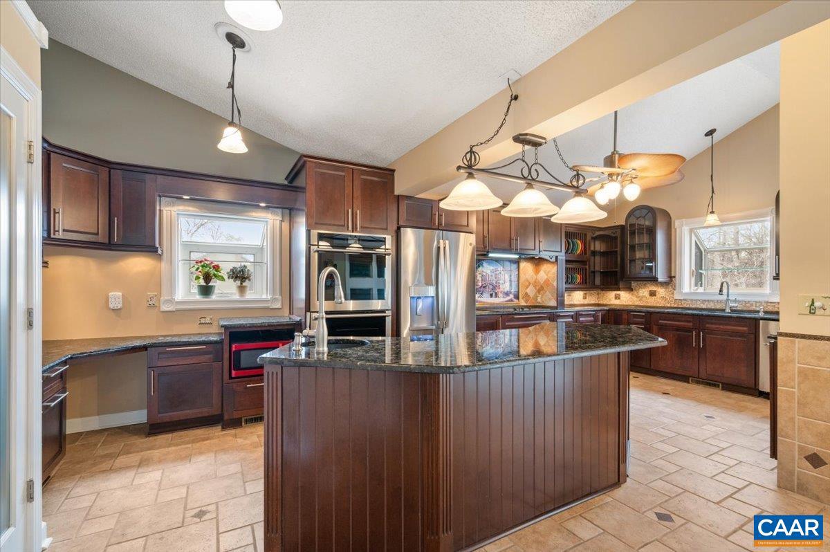 FOXWOOD - Residential