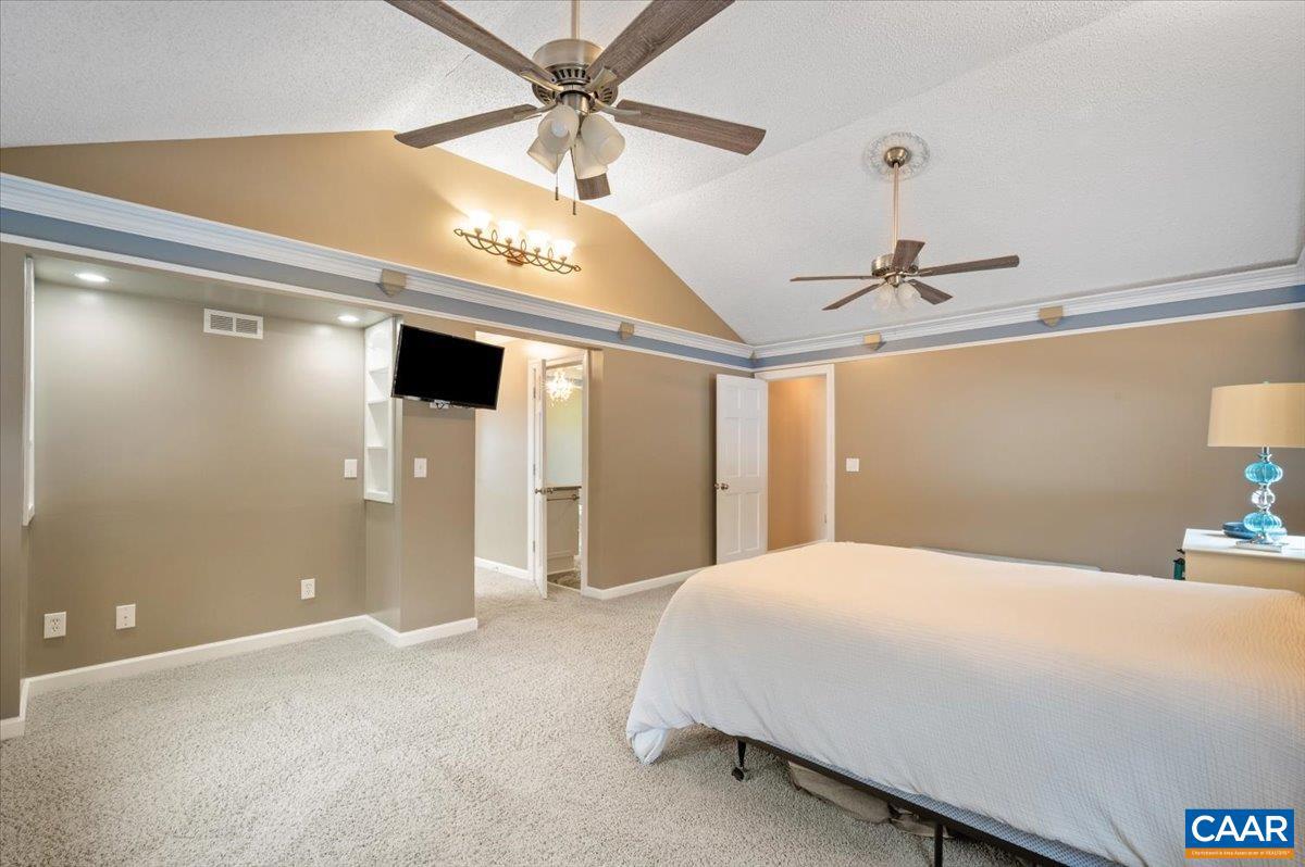 FOXWOOD - Residential