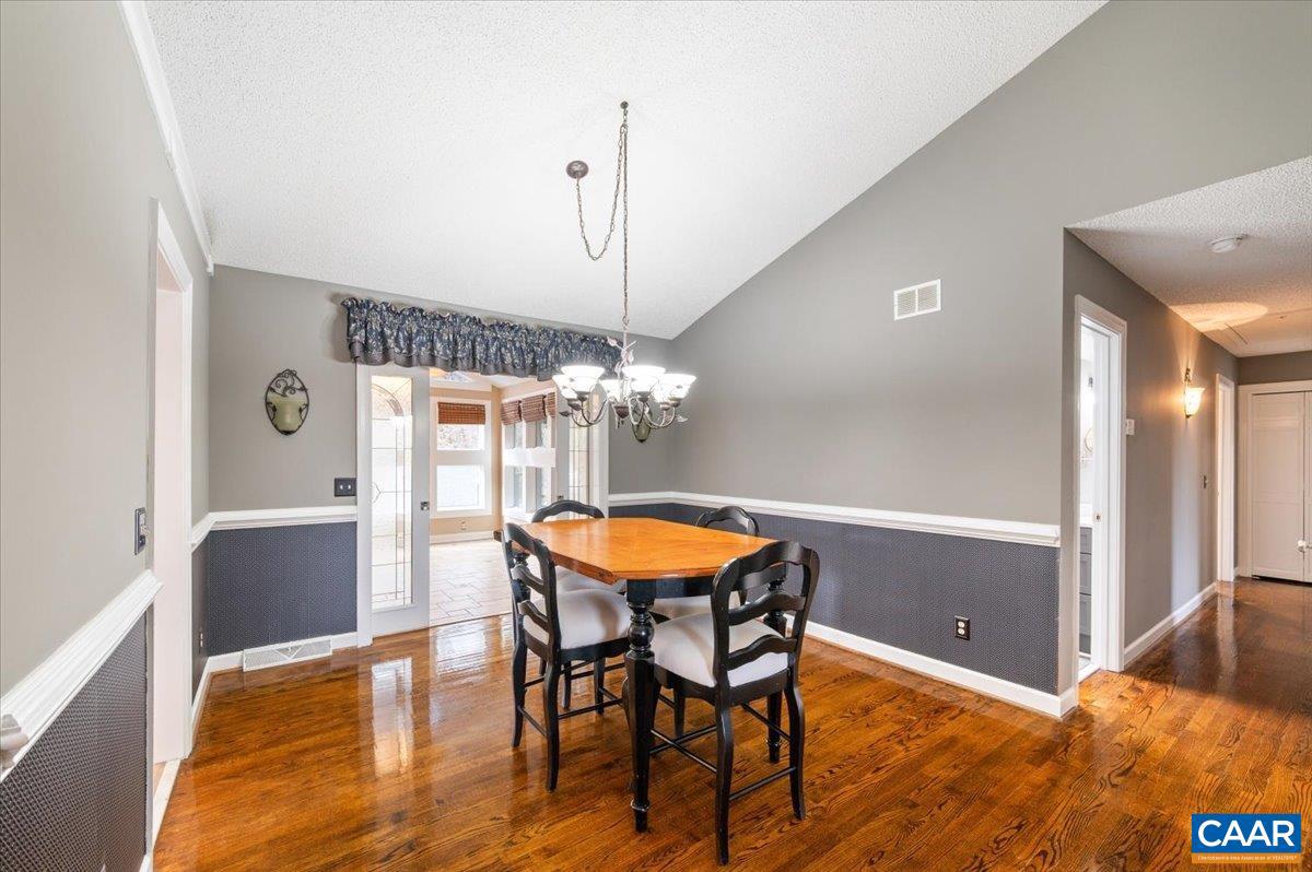 FOXWOOD - Residential