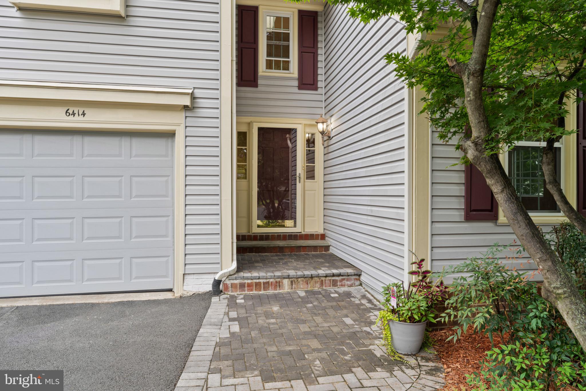 6414 BROMFIELD TRCE