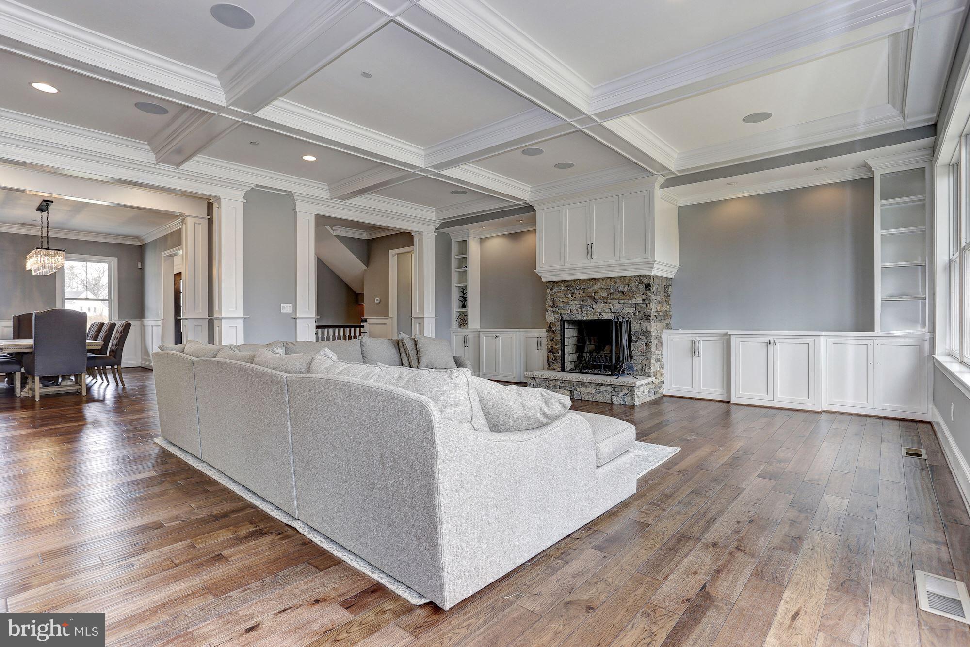 LOCH HAVEN - Residential