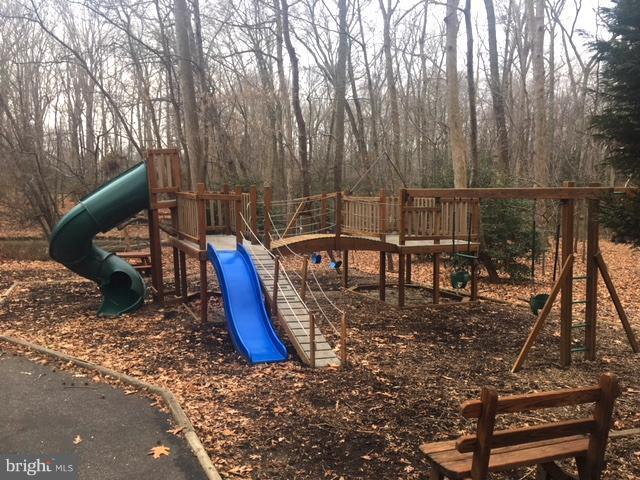 RIVERWALK/BLK WALNUT COV - Residential