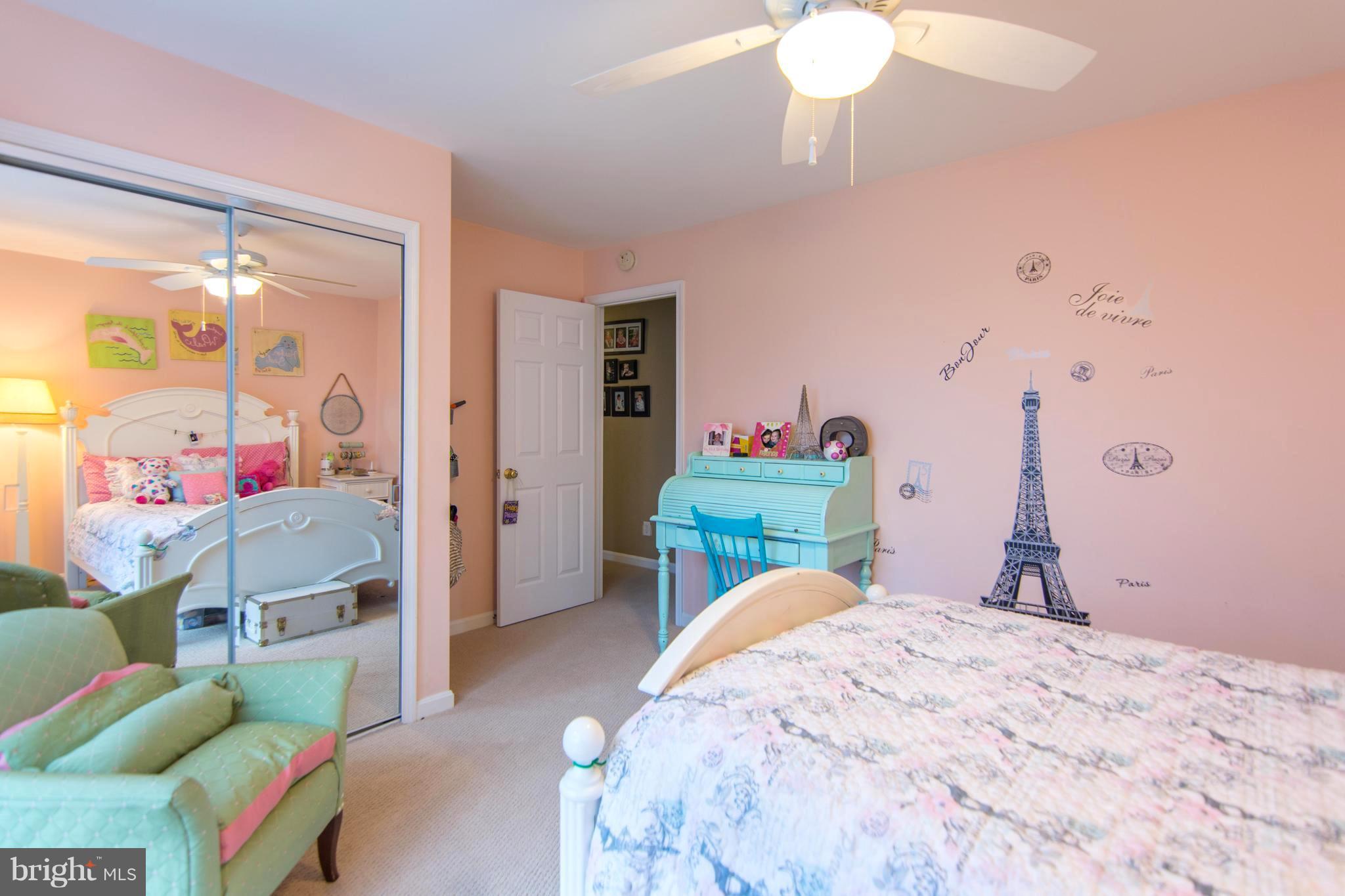 RIVERWALK/BLK WALNUT COV - Residential