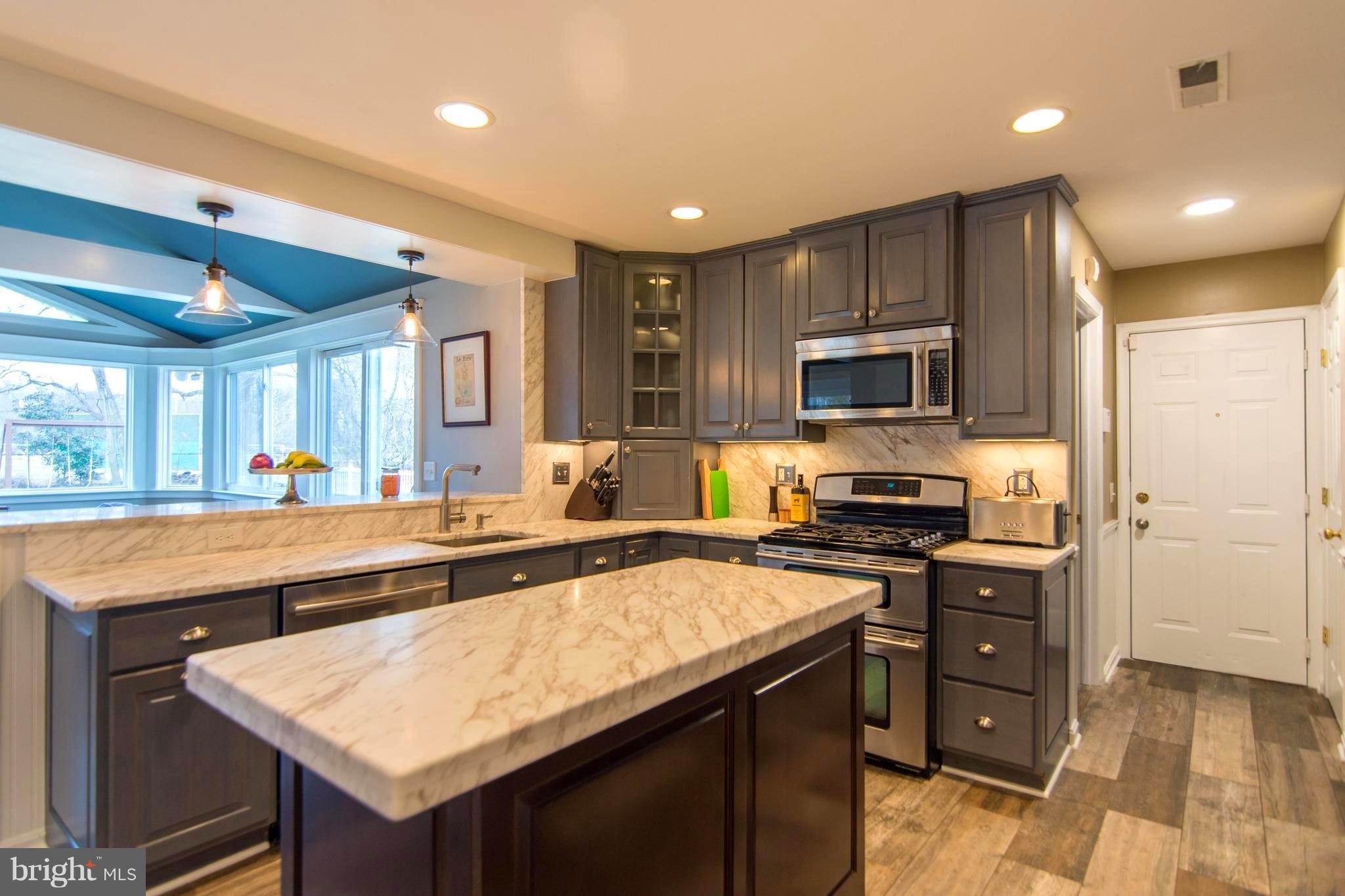 RIVERWALK/BLK WALNUT COV - Residential