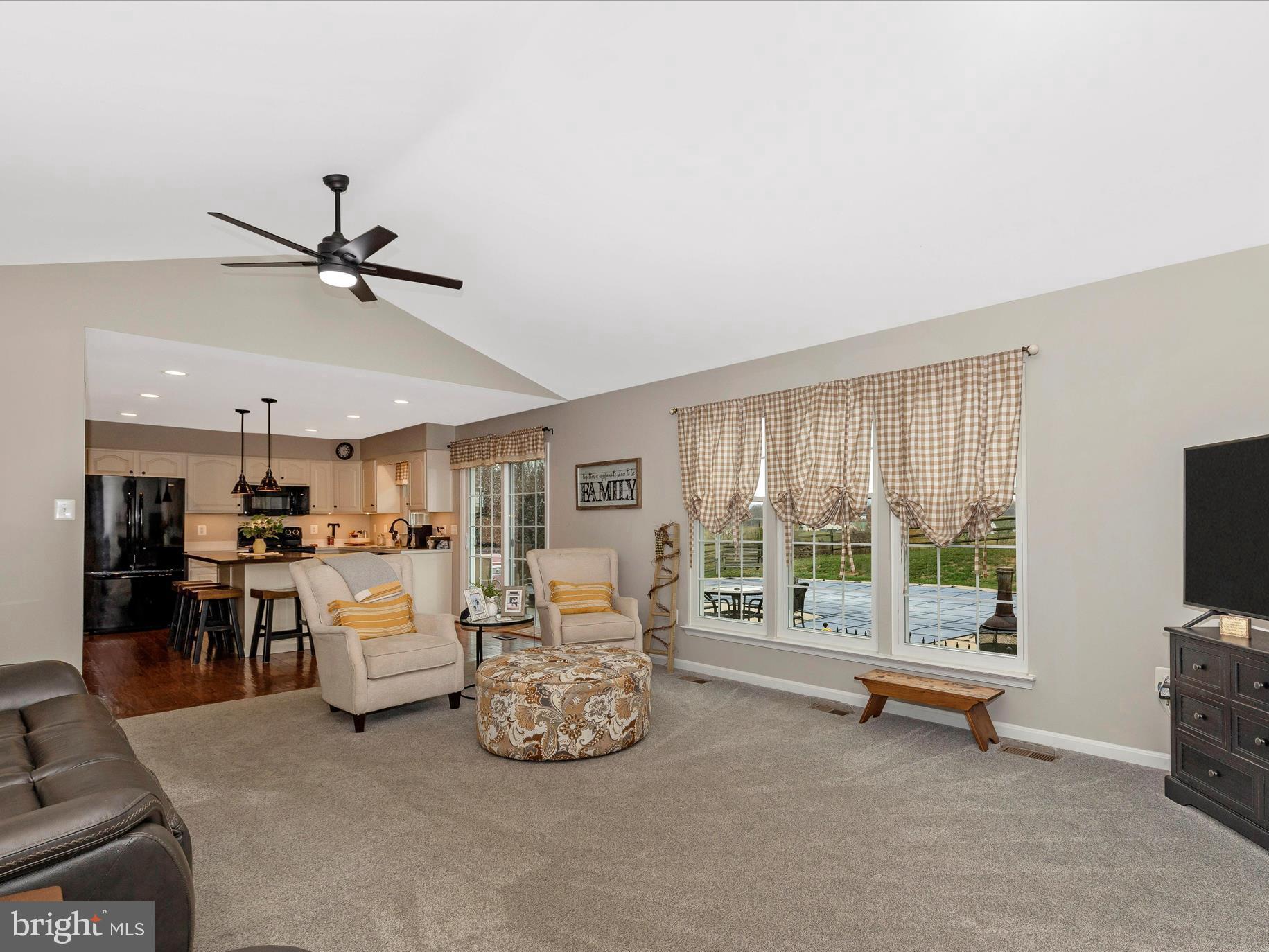 COPPERFIELD - Residential