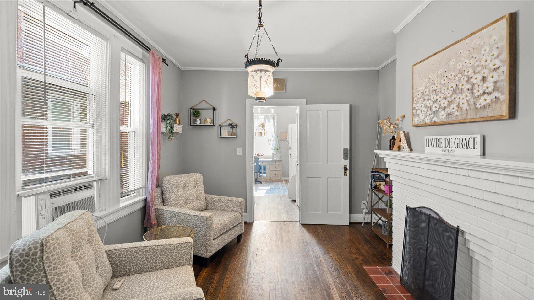 216 N UNION AVENUE