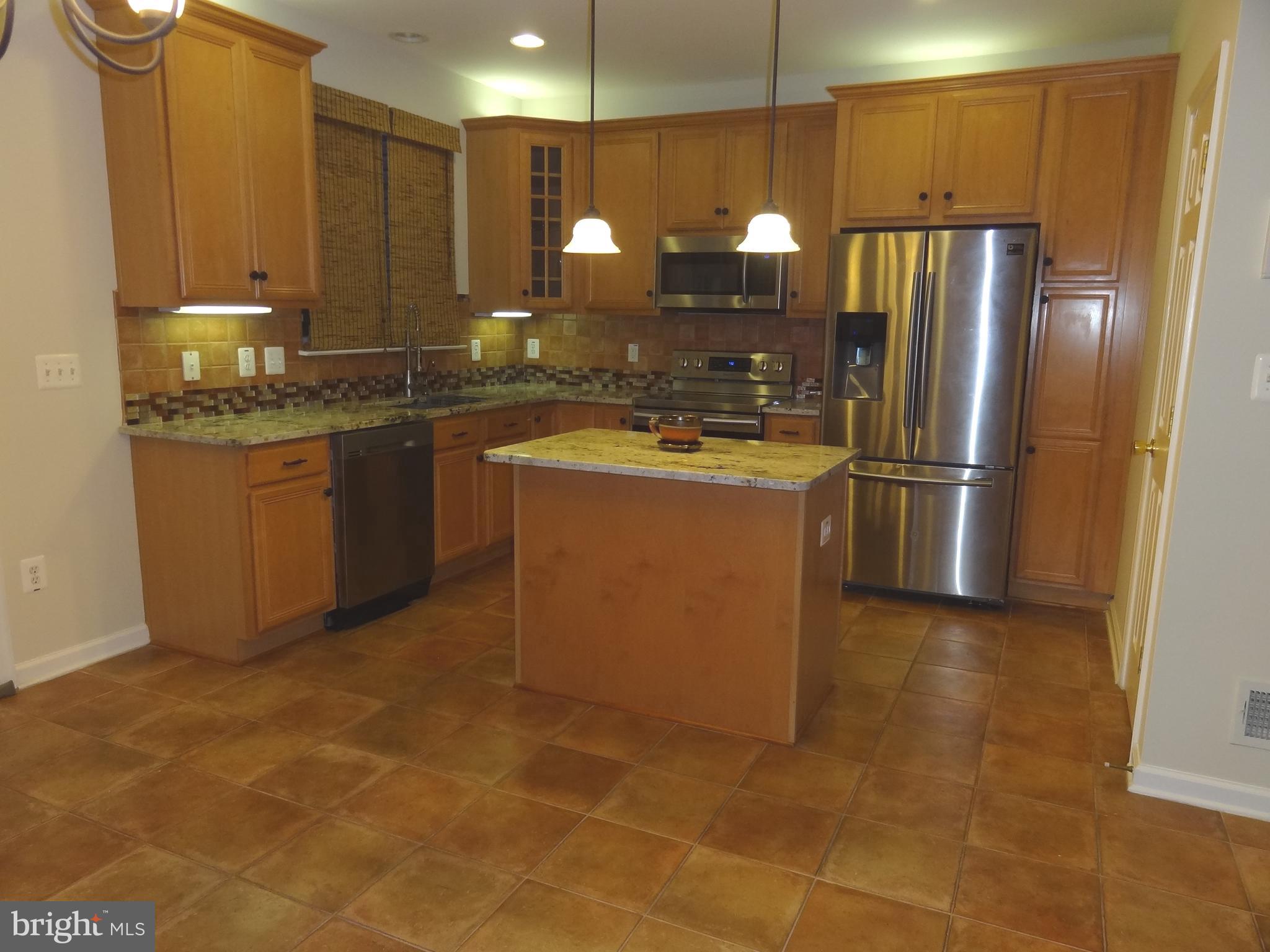 RIVERWATCH COMMONS - Residential