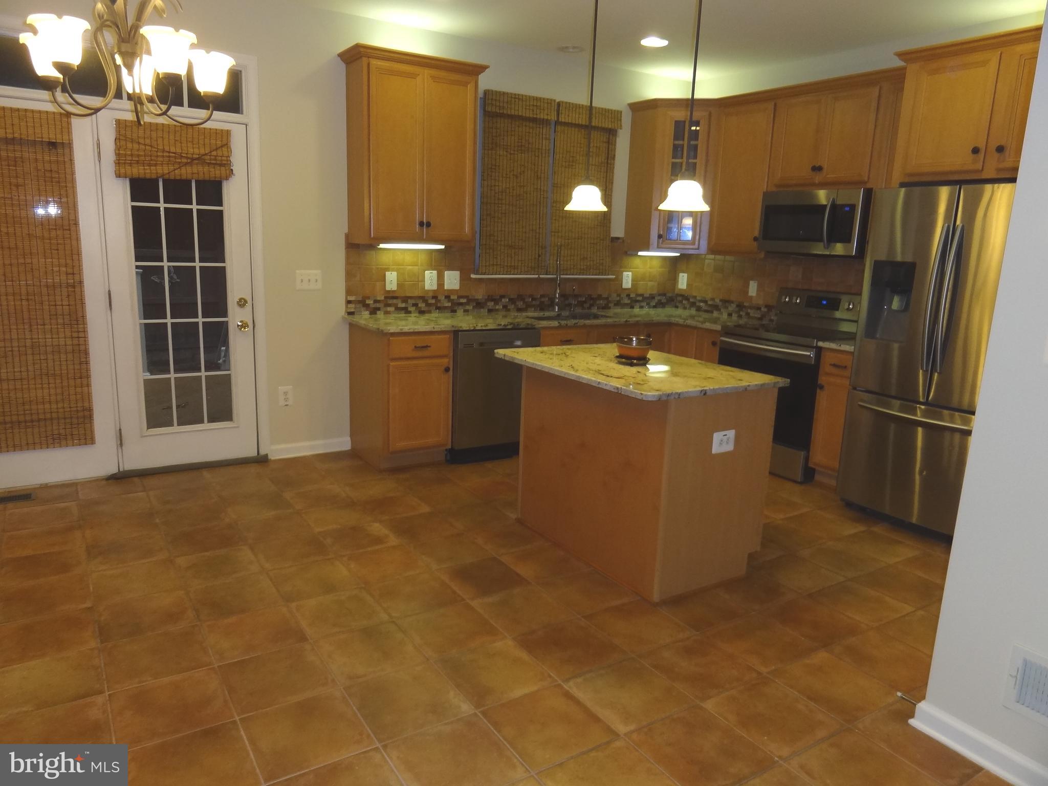 RIVERWATCH COMMONS - Residential