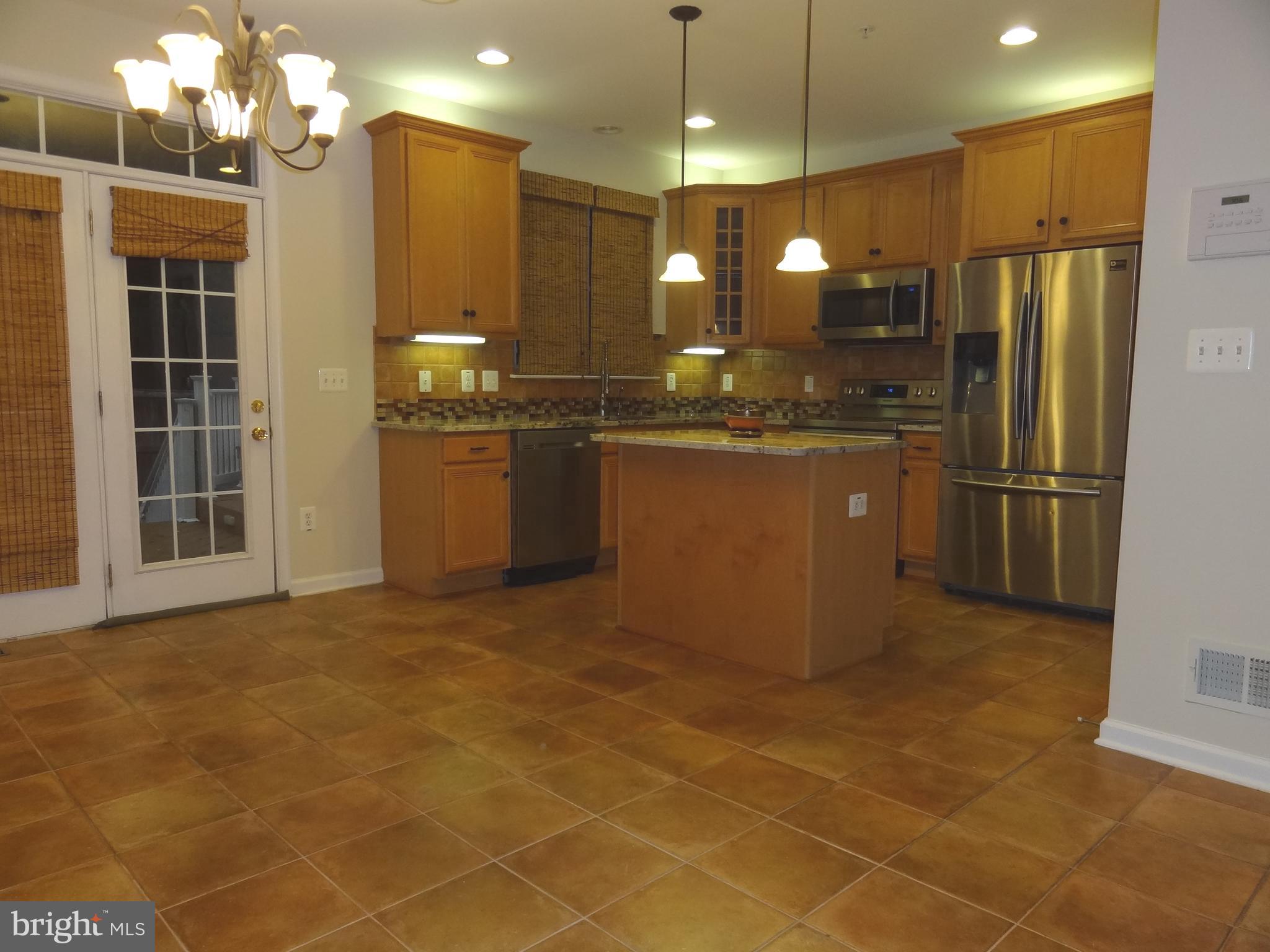 RIVERWATCH COMMONS - Residential