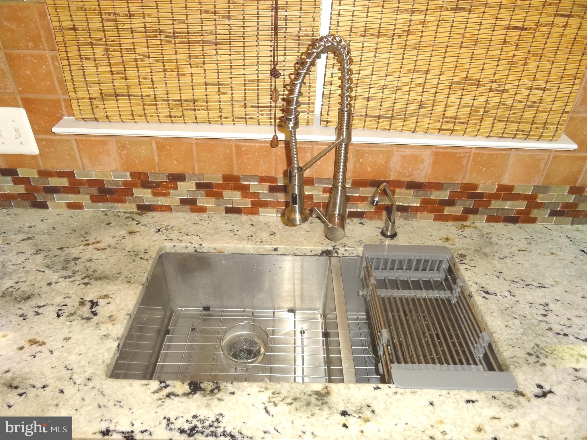 RIVERWATCH COMMONS - Residential