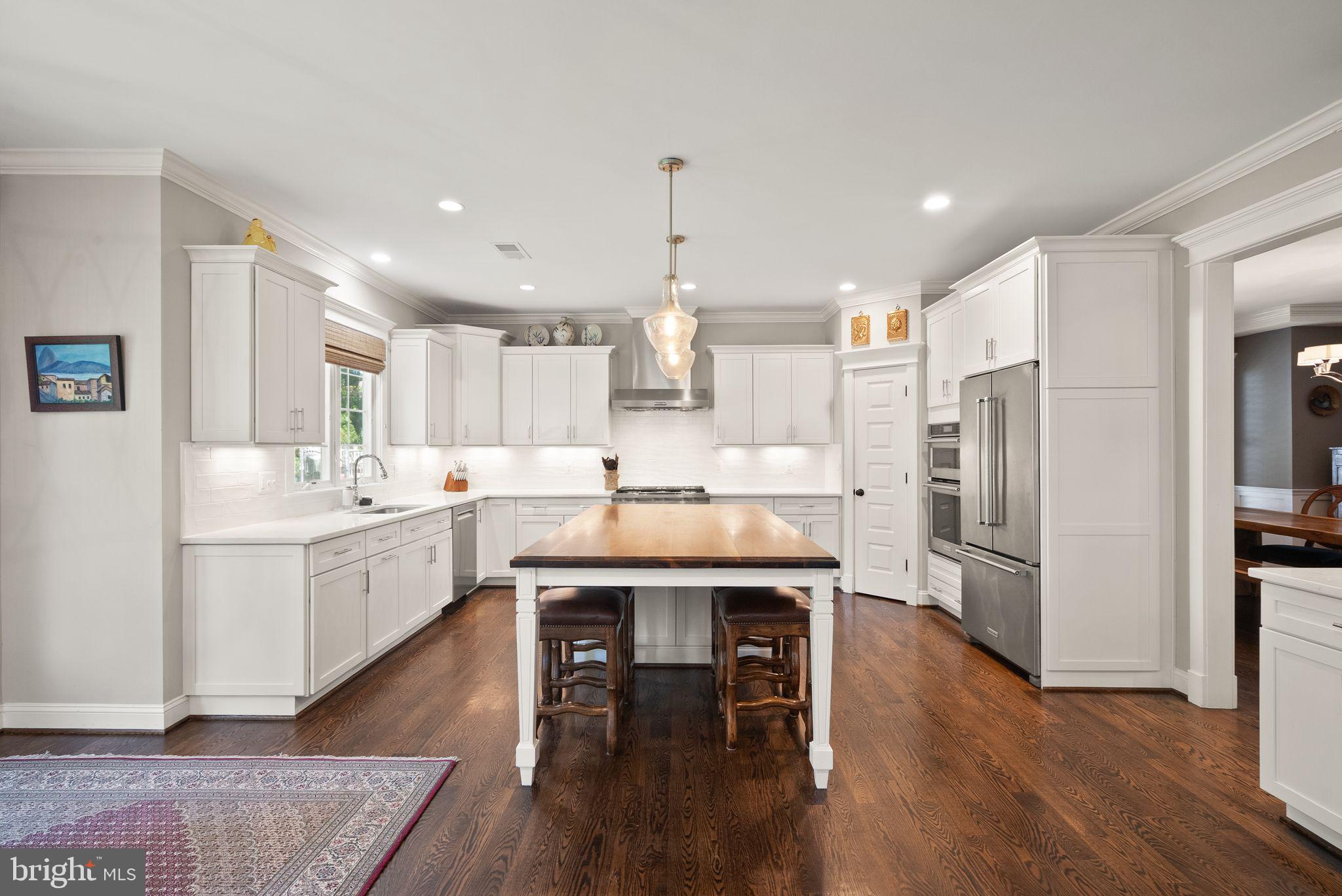 VIENNA WOODS - Residential