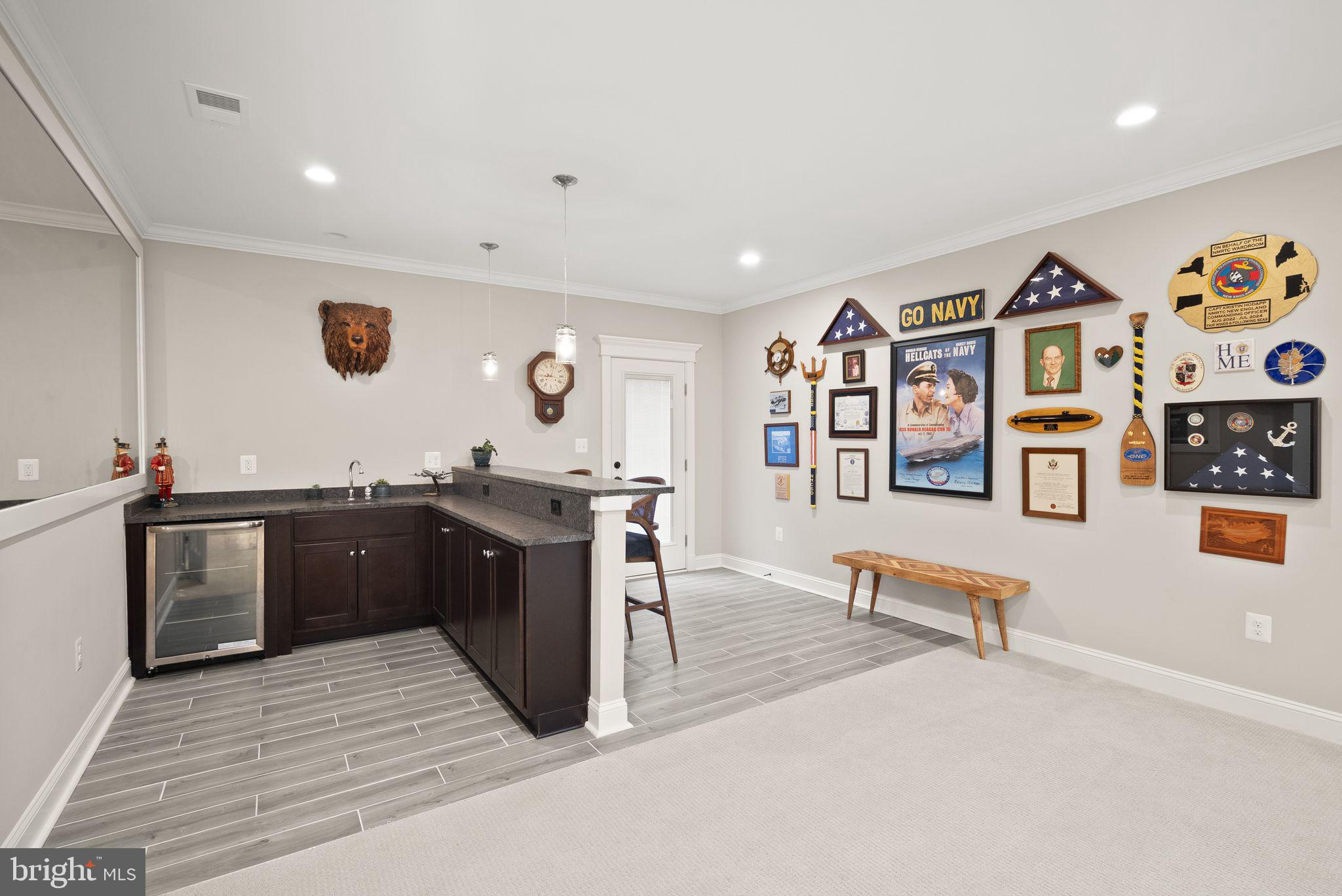 VIENNA WOODS - Residential