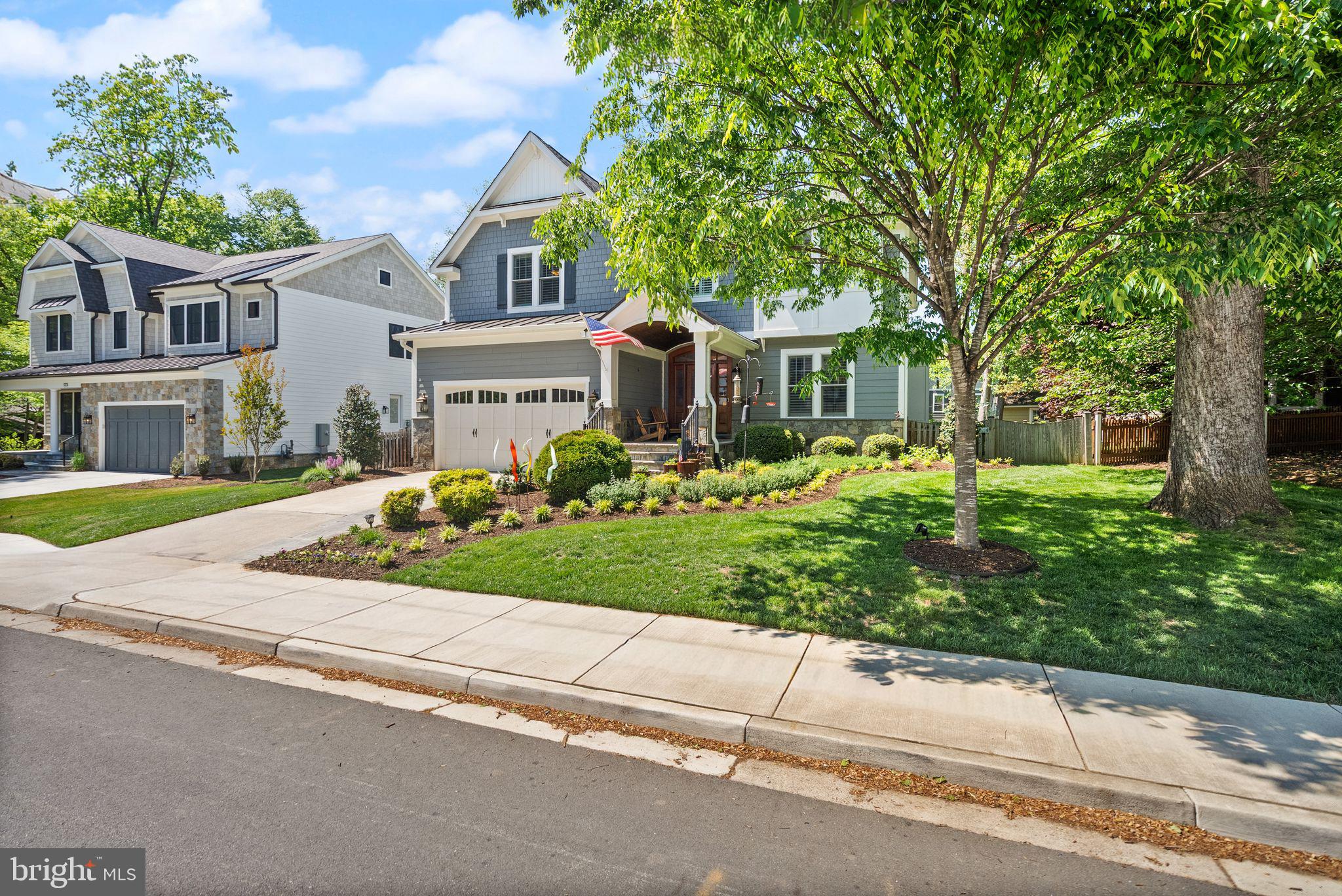 121 TAPAWINGO ROAD SW