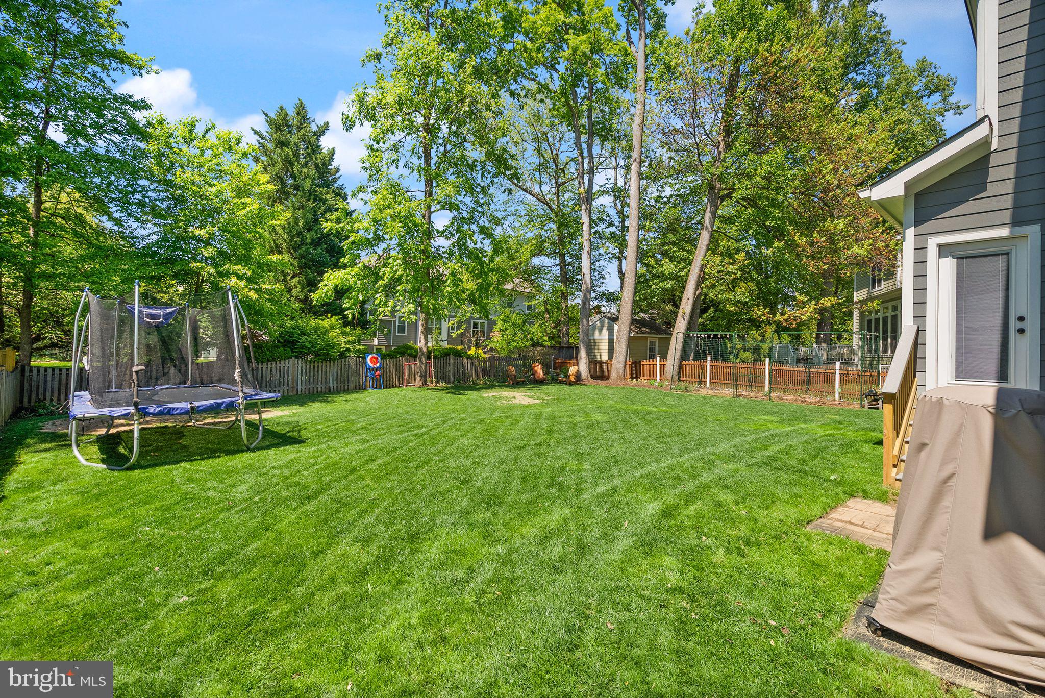 VIENNA WOODS - Residential