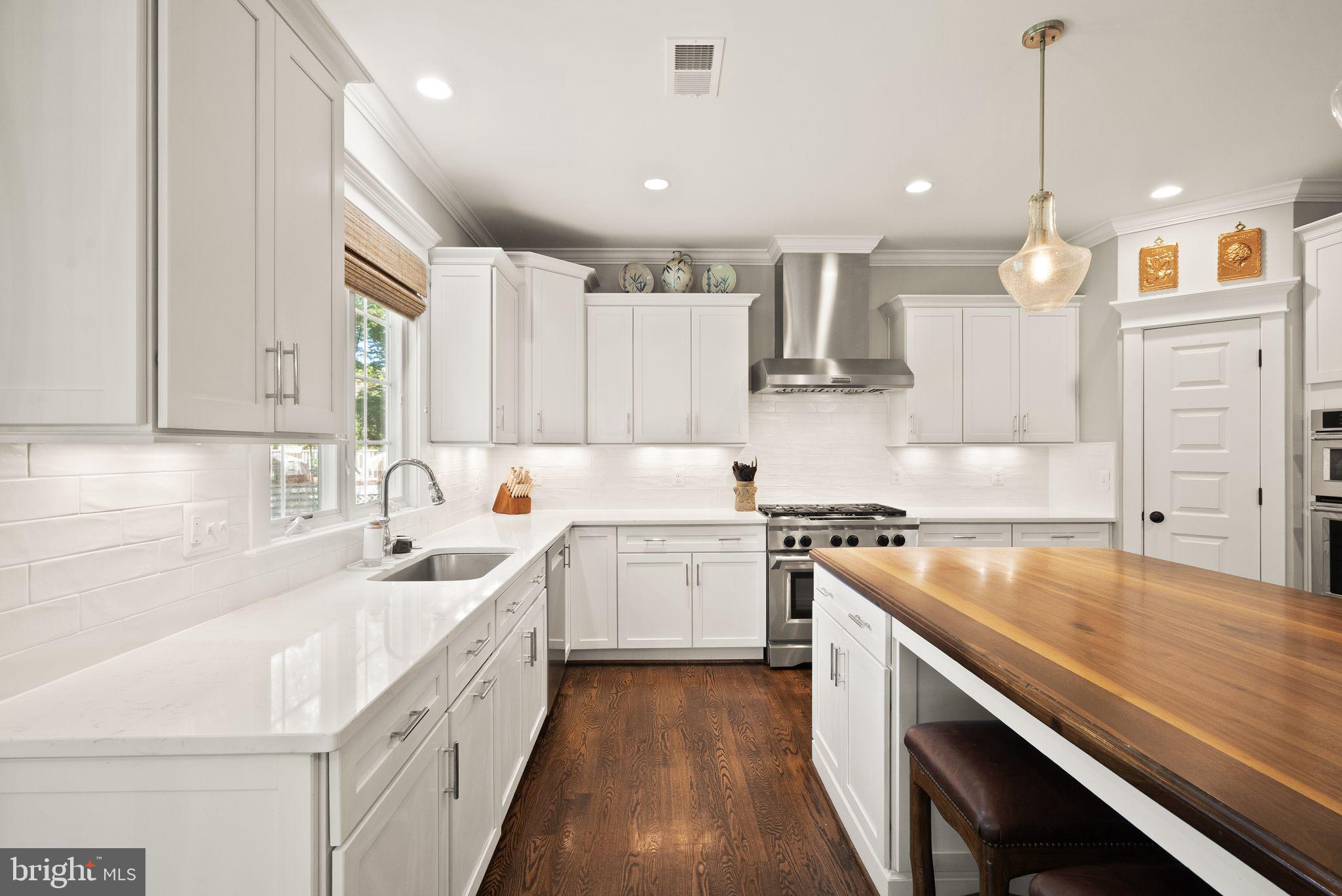 VIENNA WOODS - Residential