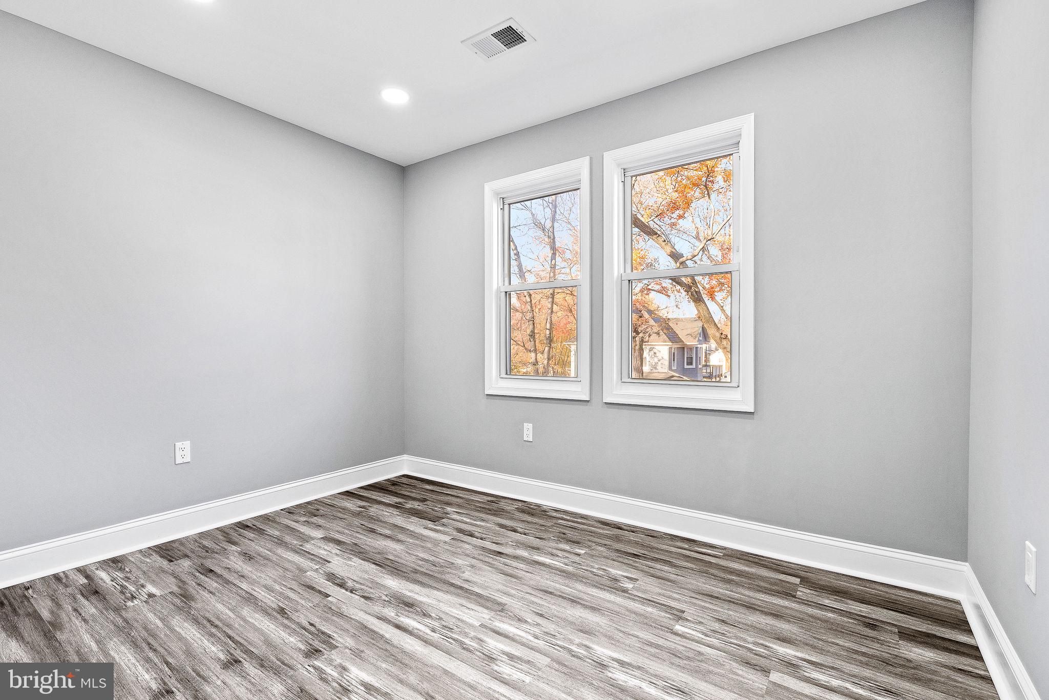 OVERLEA - Residential