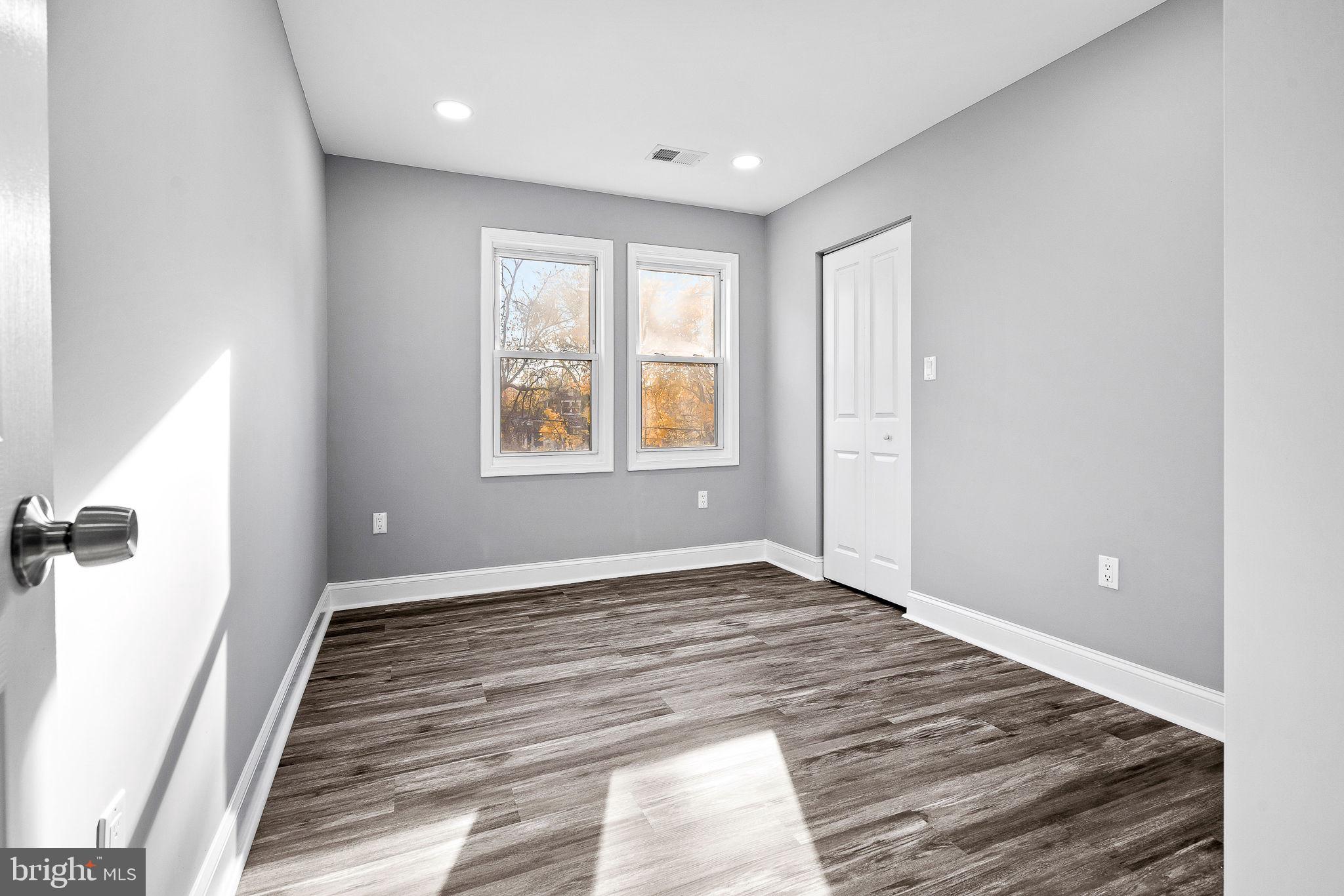 OVERLEA - Residential